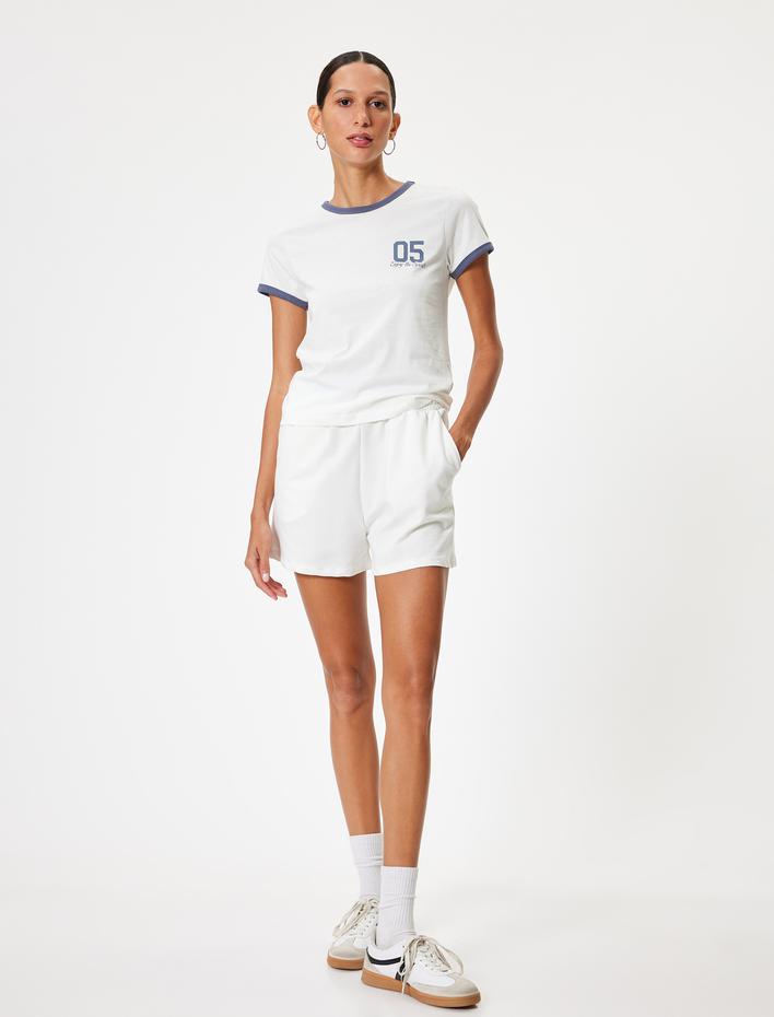  Arkası Baskılı Tişört Kolej Temalı Biyeli Bisiklet Yaka Kısa Kollu