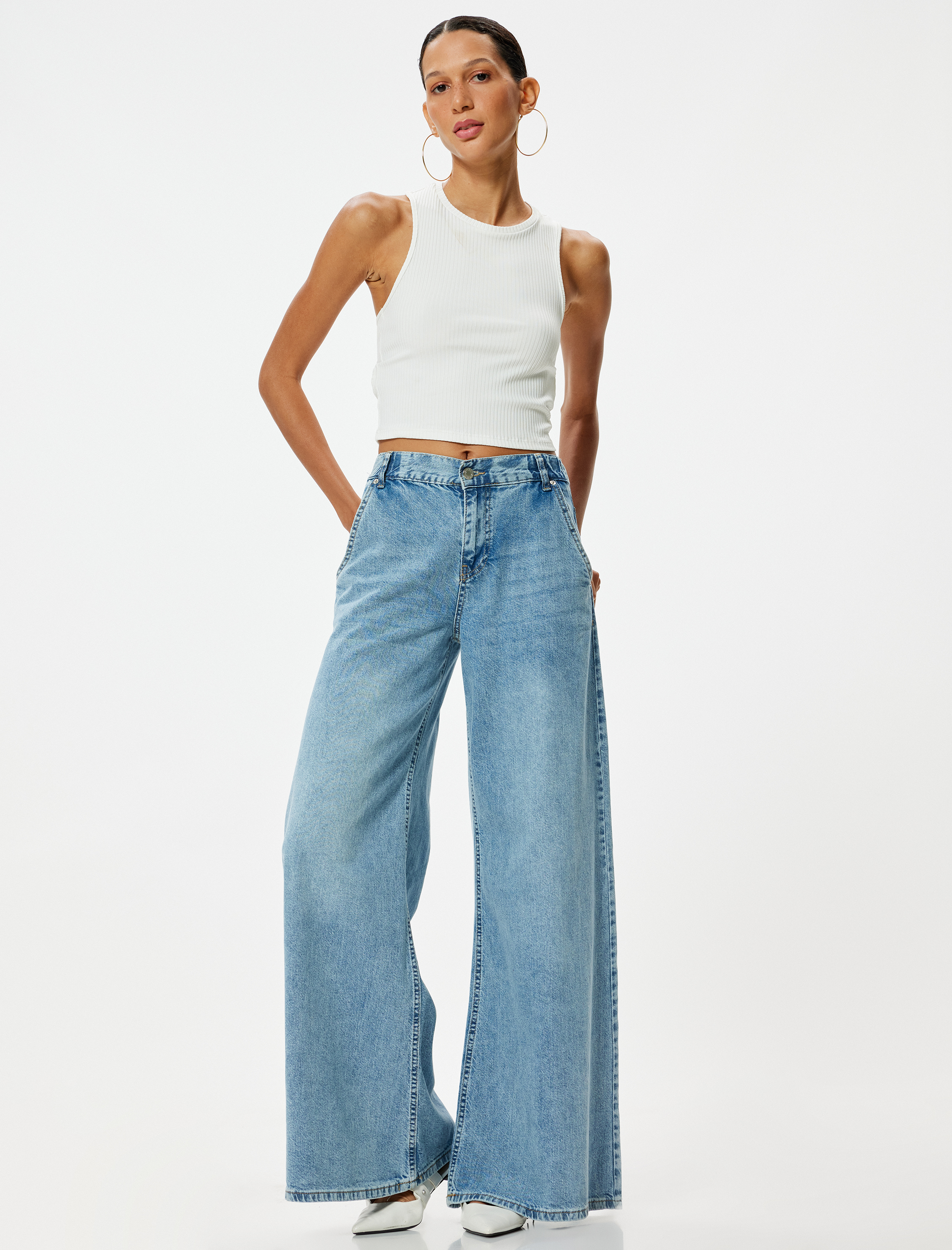   Halter Yaka Atlet Fitilli Sırt Detaylı Kolsuz Slim Fit