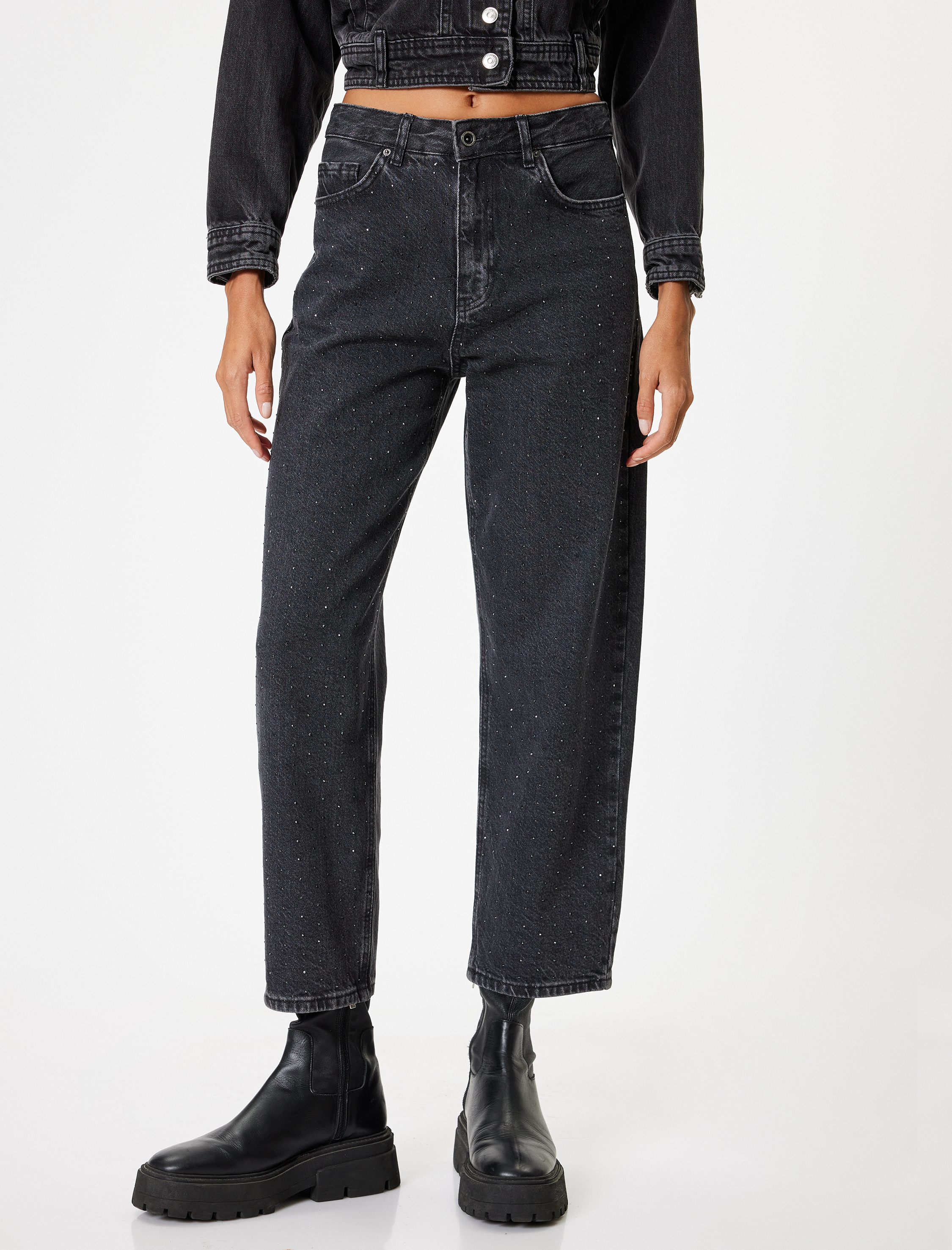   Taşlı Kot Pantolon Düz Paça Standart Bel Cepli - Eve Straight Jeans