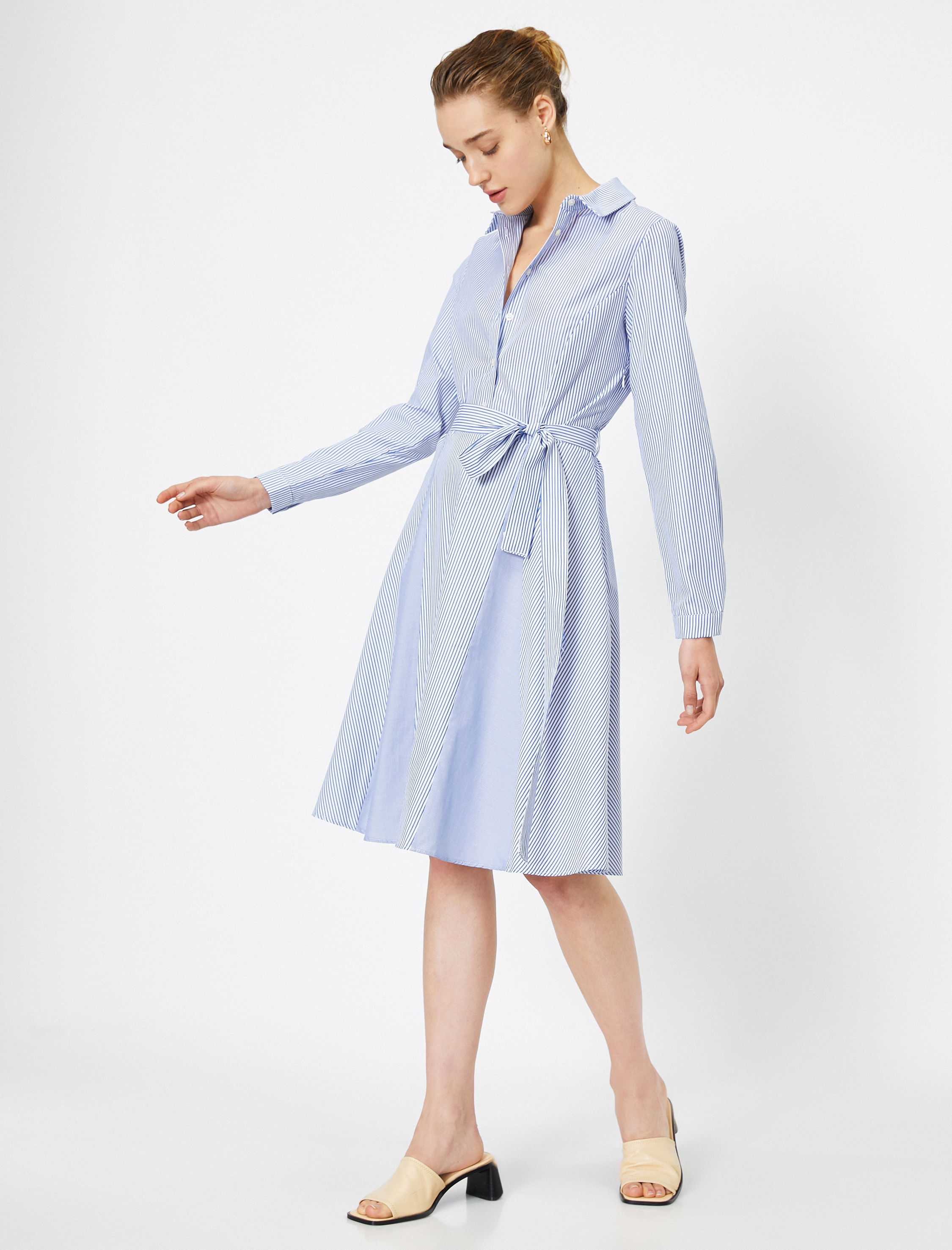   Çizgili Kemer Detaylı Elbise