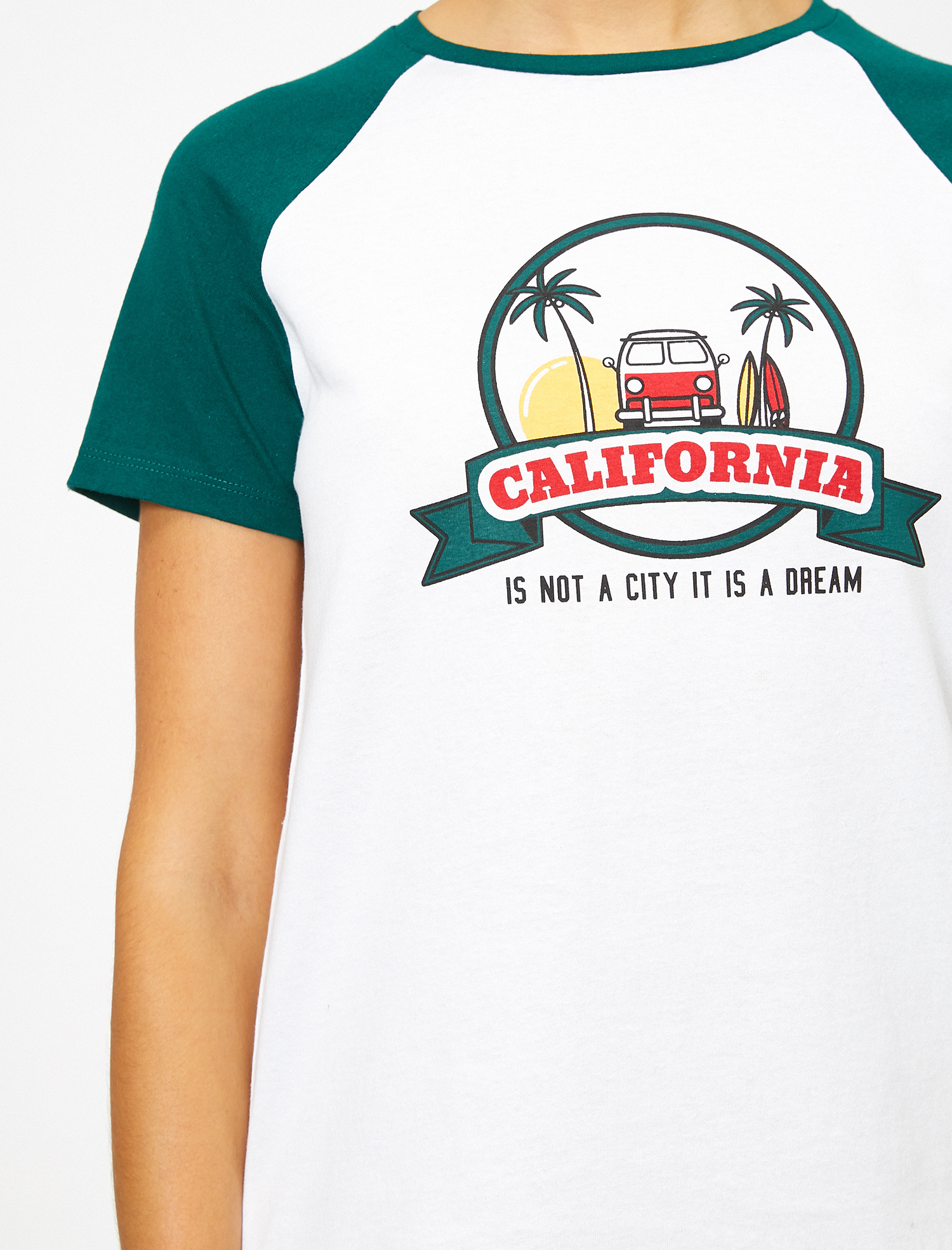   Bisiklet Yaka Baskılı Kısa Kol Tişört