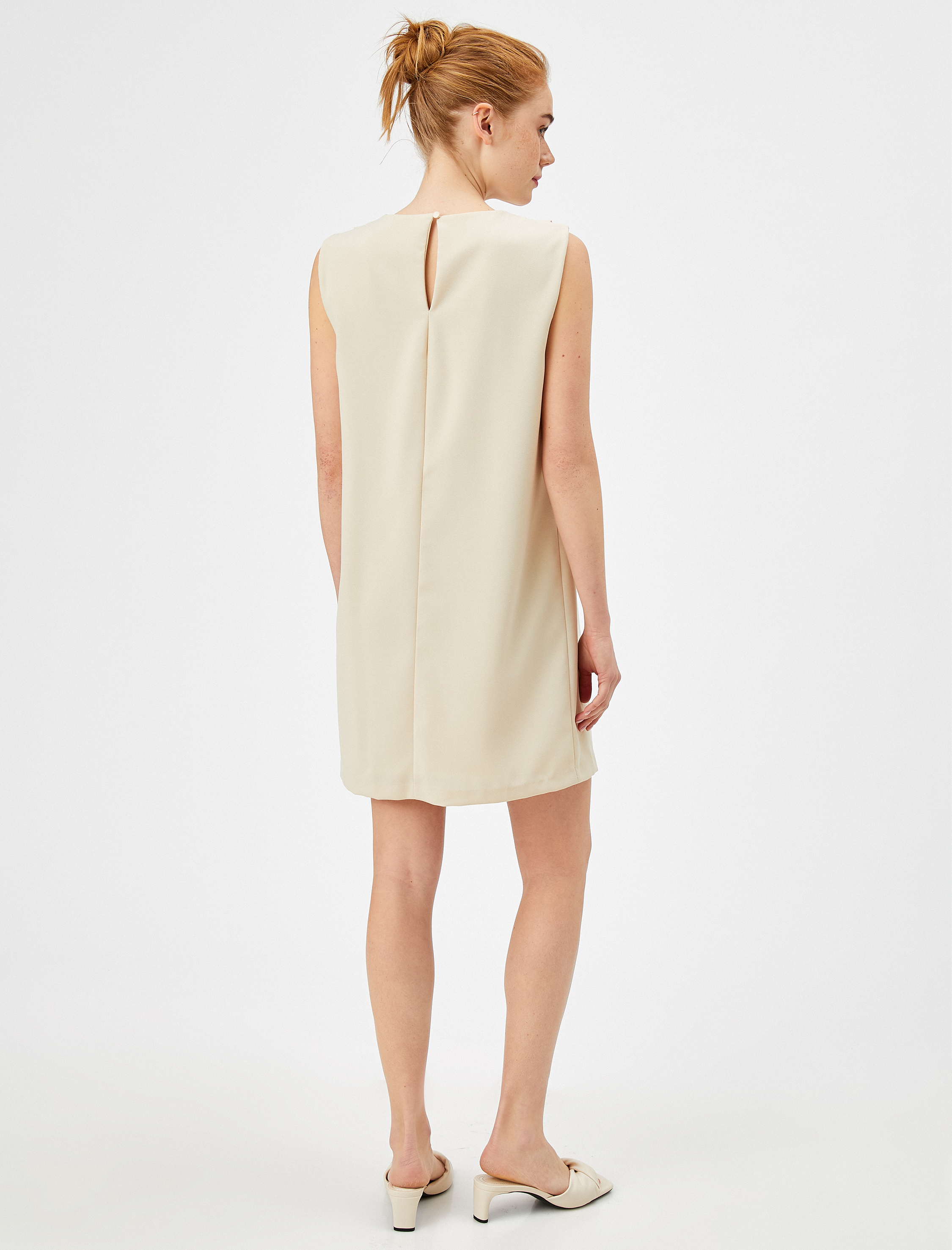   Kolsuz Elbise Bisiklet Yaka