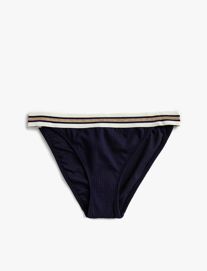  Beli Çizgili Bikini Altı