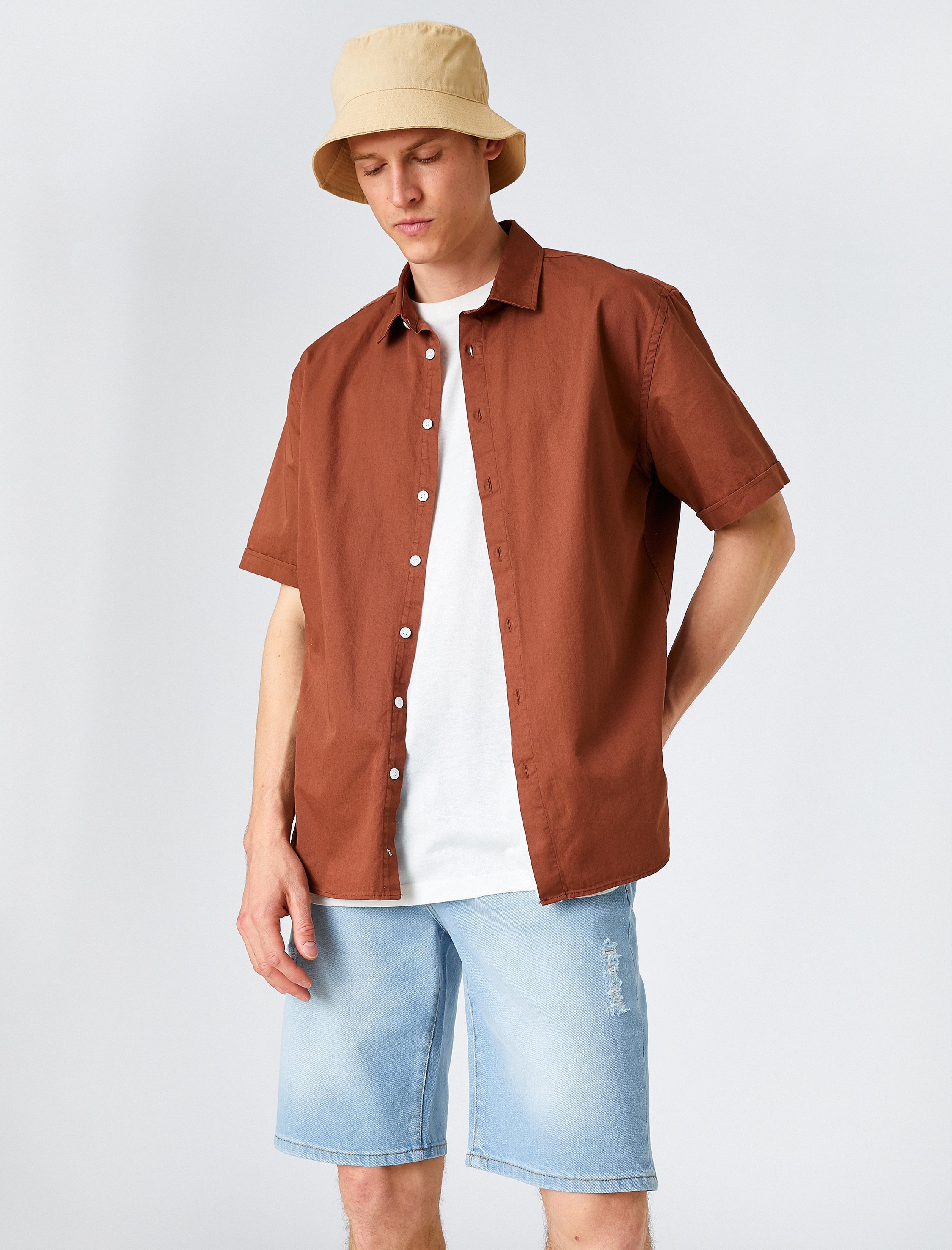   Eskitilmiş Kot Şort