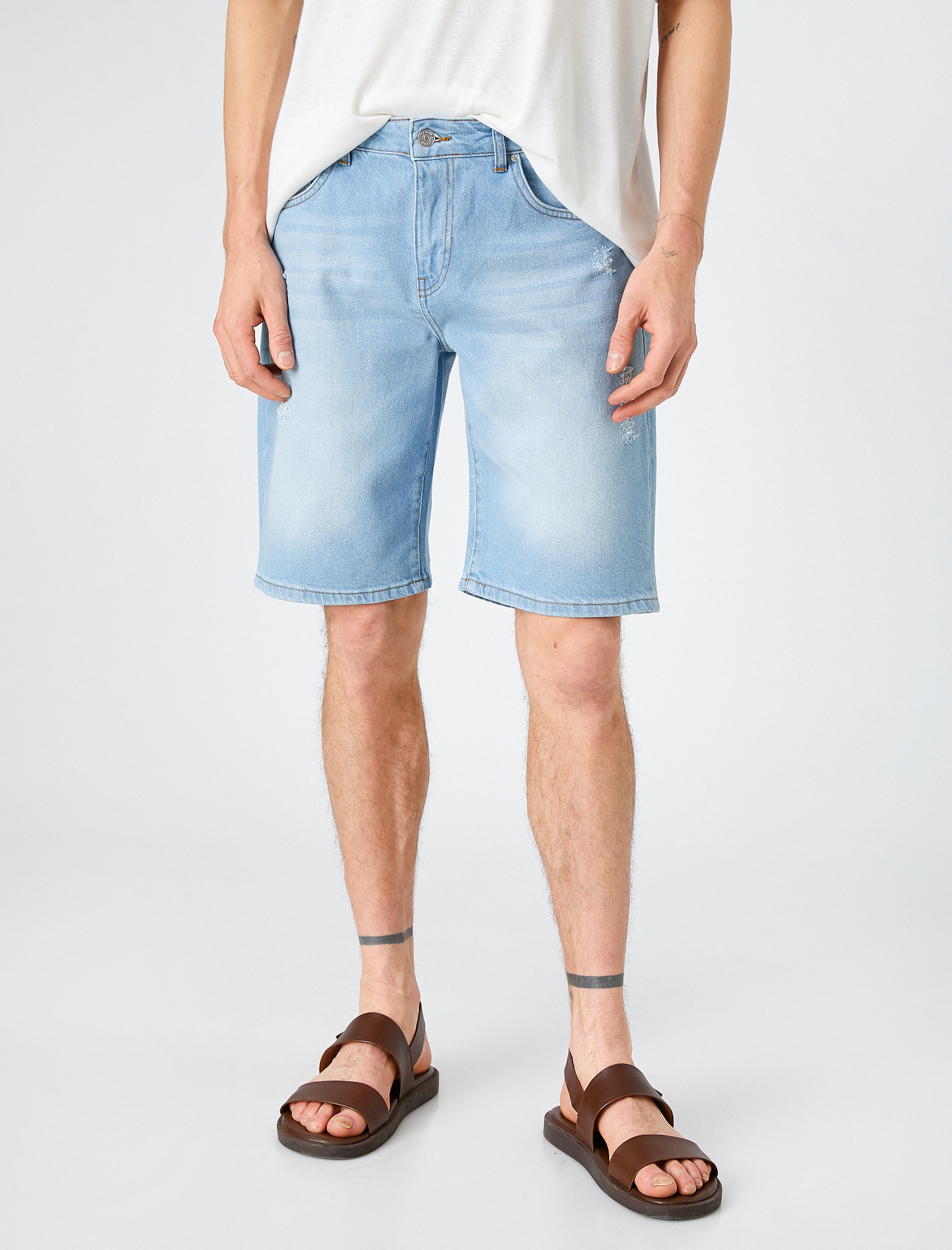   Eskitilmiş Kot Şort