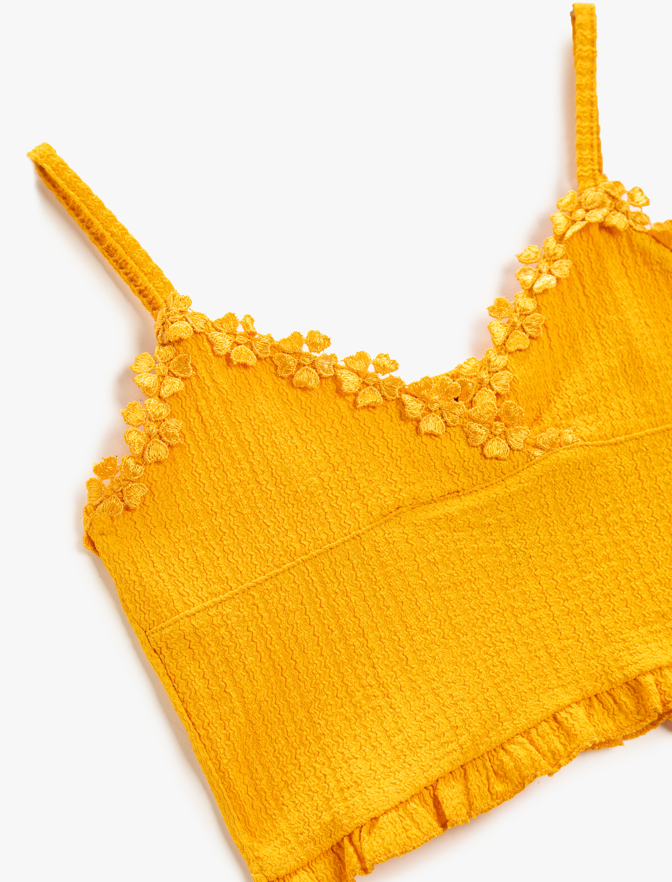  Kız Çocuk Dokulu Askılı Crop Üst Fırfırlı Çiçek Küpür Detaylı