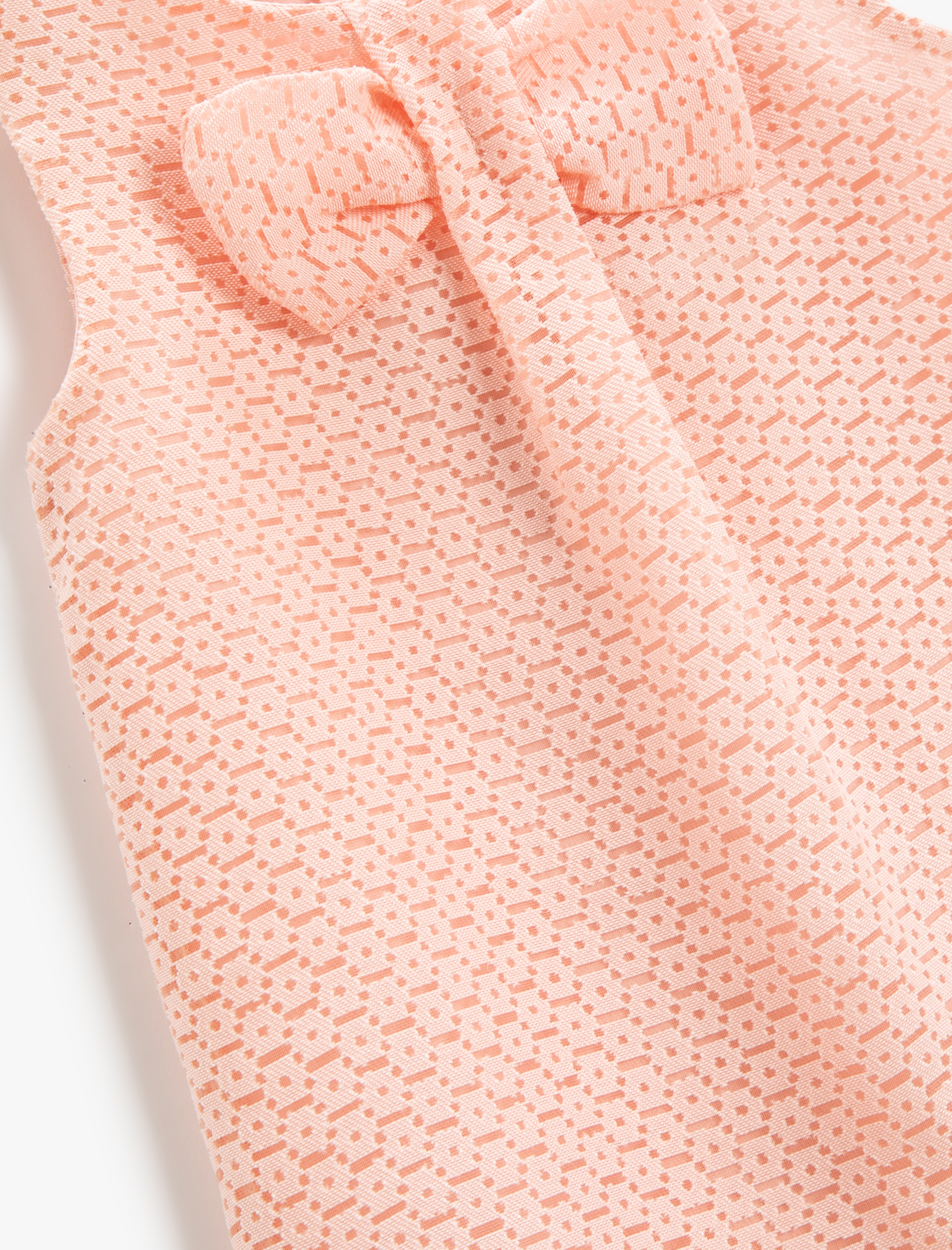  Kız Bebek Elbise Kroşe Kolsuz Fiyonk Detaylı