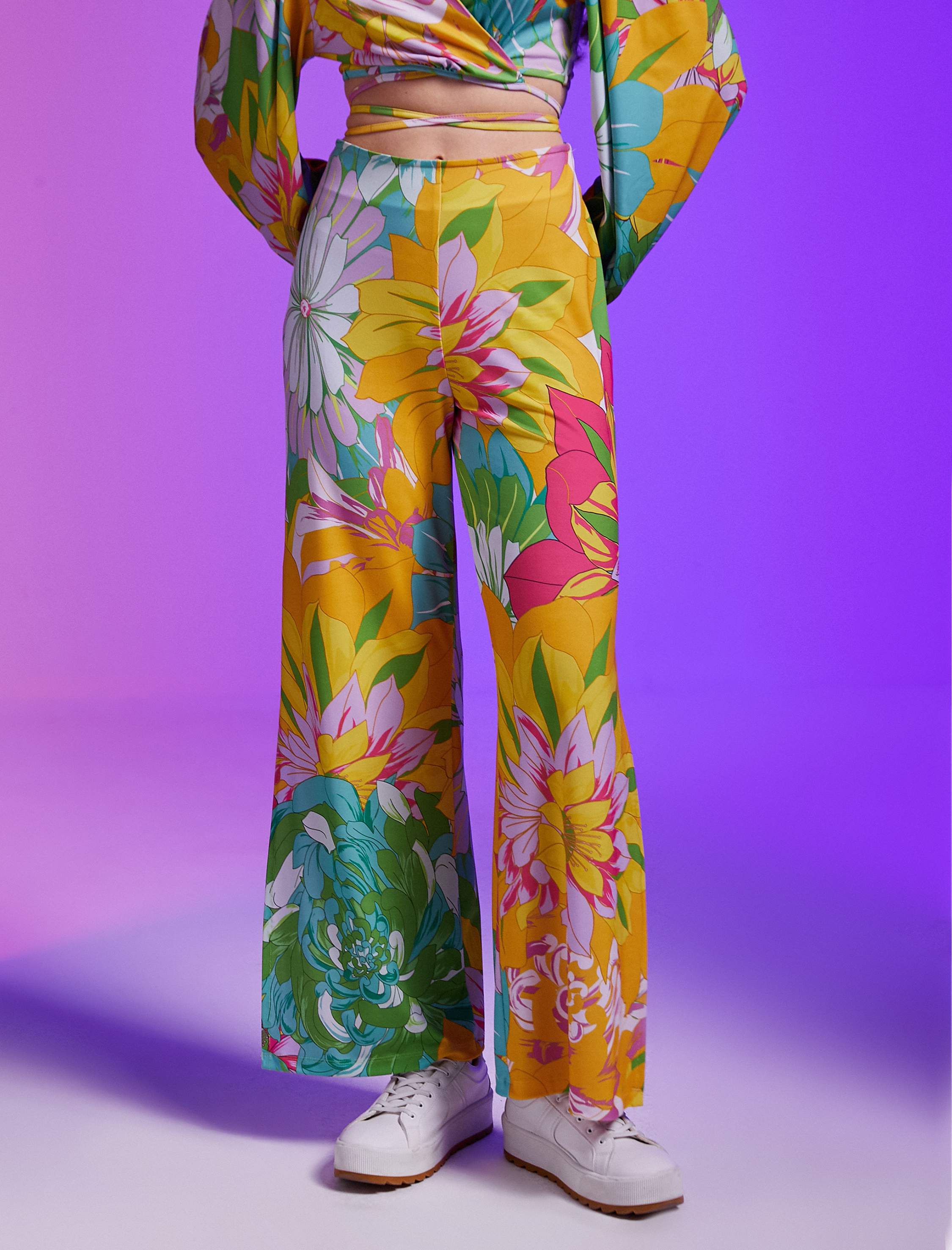   Çiçek Baskılı Yırtmaçlı Pantolon