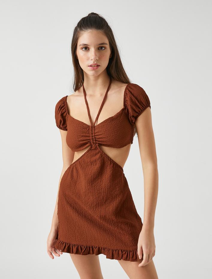  Mini Elbise Pencere Detaylı Büzgülü