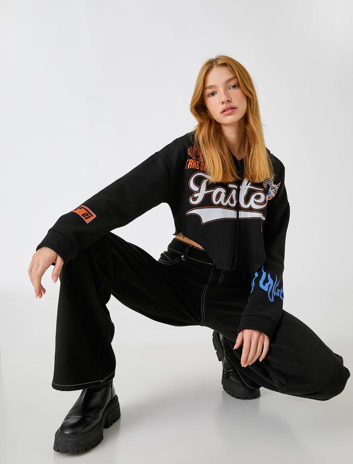  Crop Sweatshirt Fermuarlı Baskılı İçi Polarlı