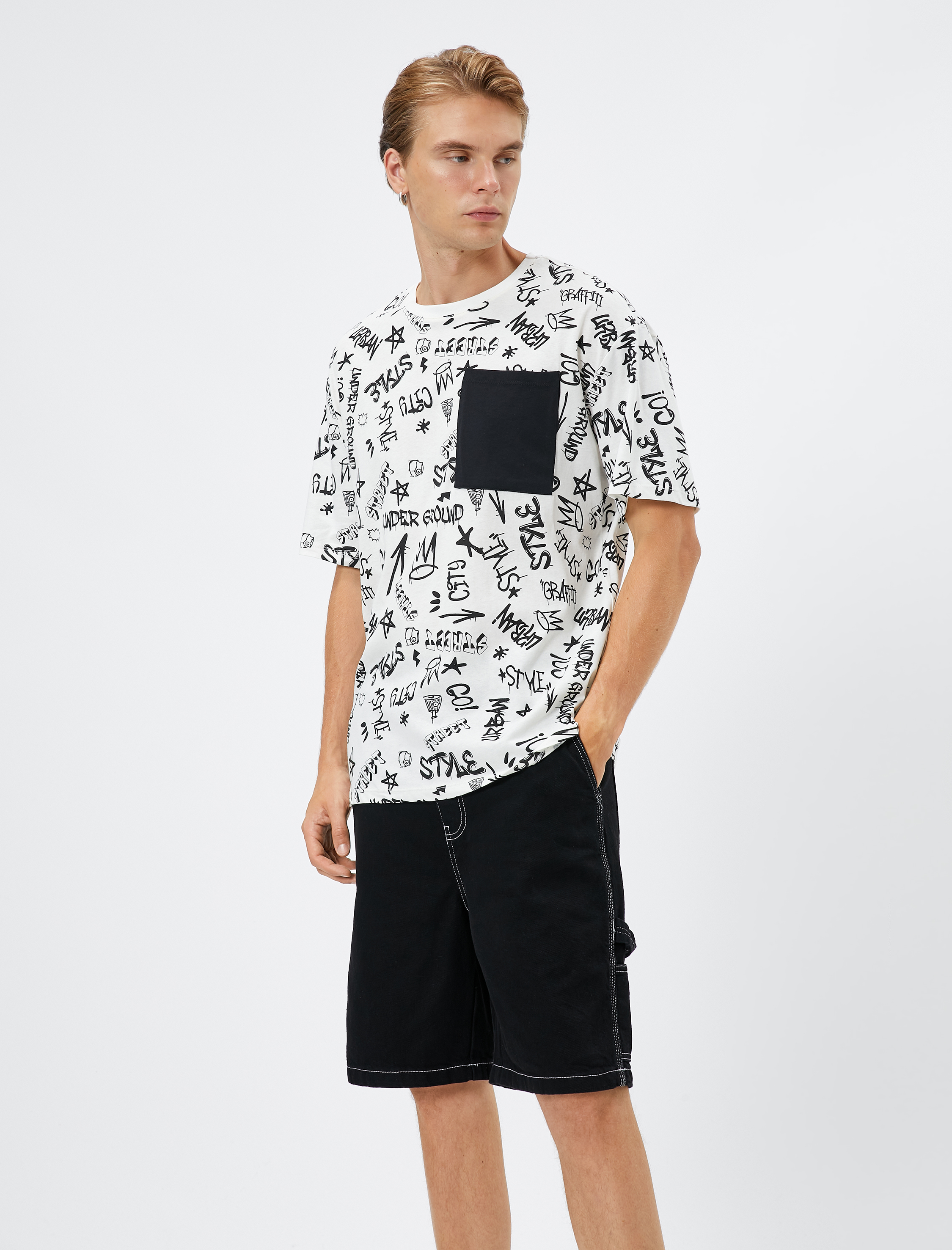   Oversize Tişört Slogan Baskılı Cep Detaylı