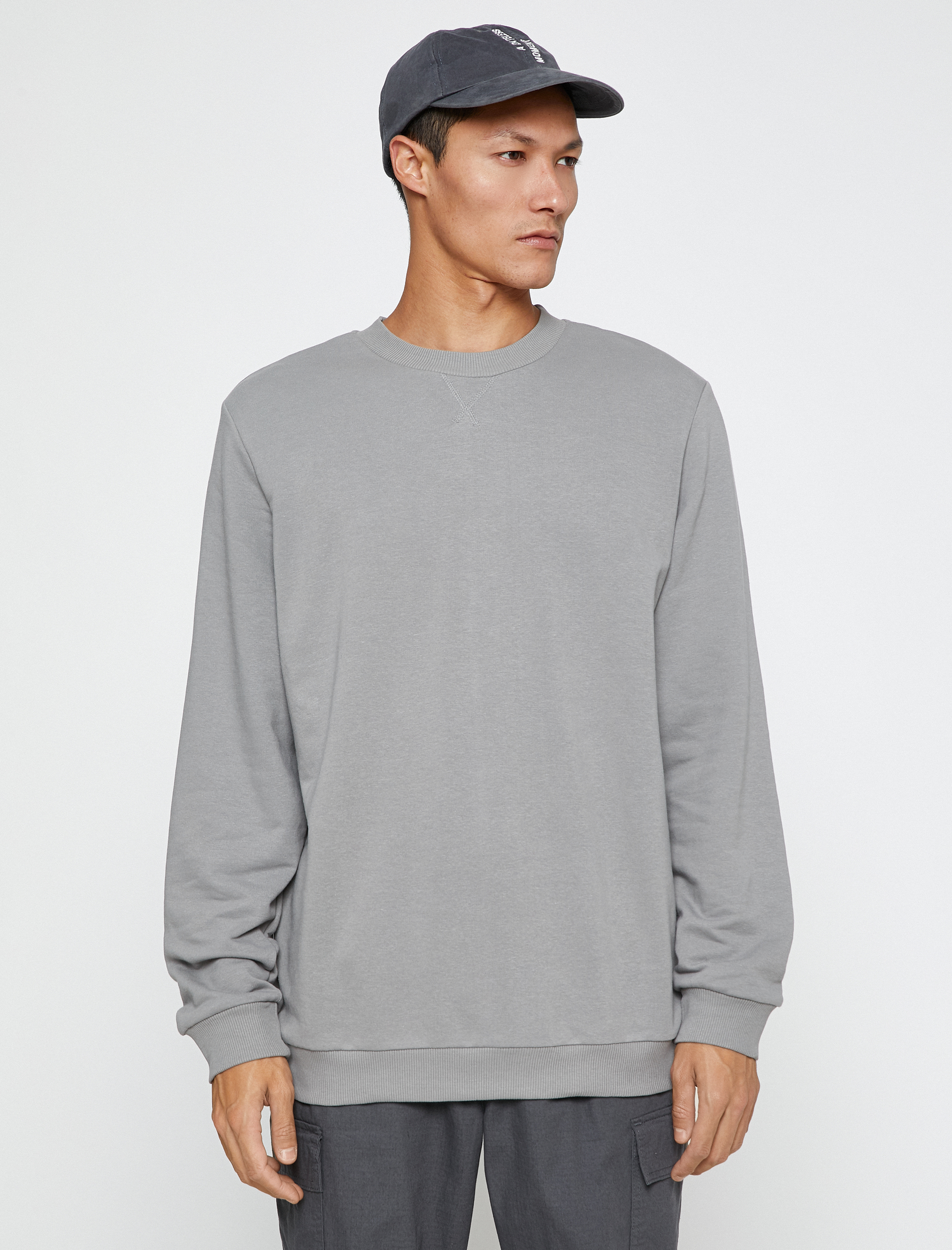   Basic Bisiklet Yaka Sweatshirt Uzun Kollu