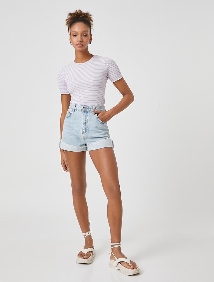  Crop Tişört Dokulu Bisiklet Yaka Kısa Kollu Viskon Karışımlı