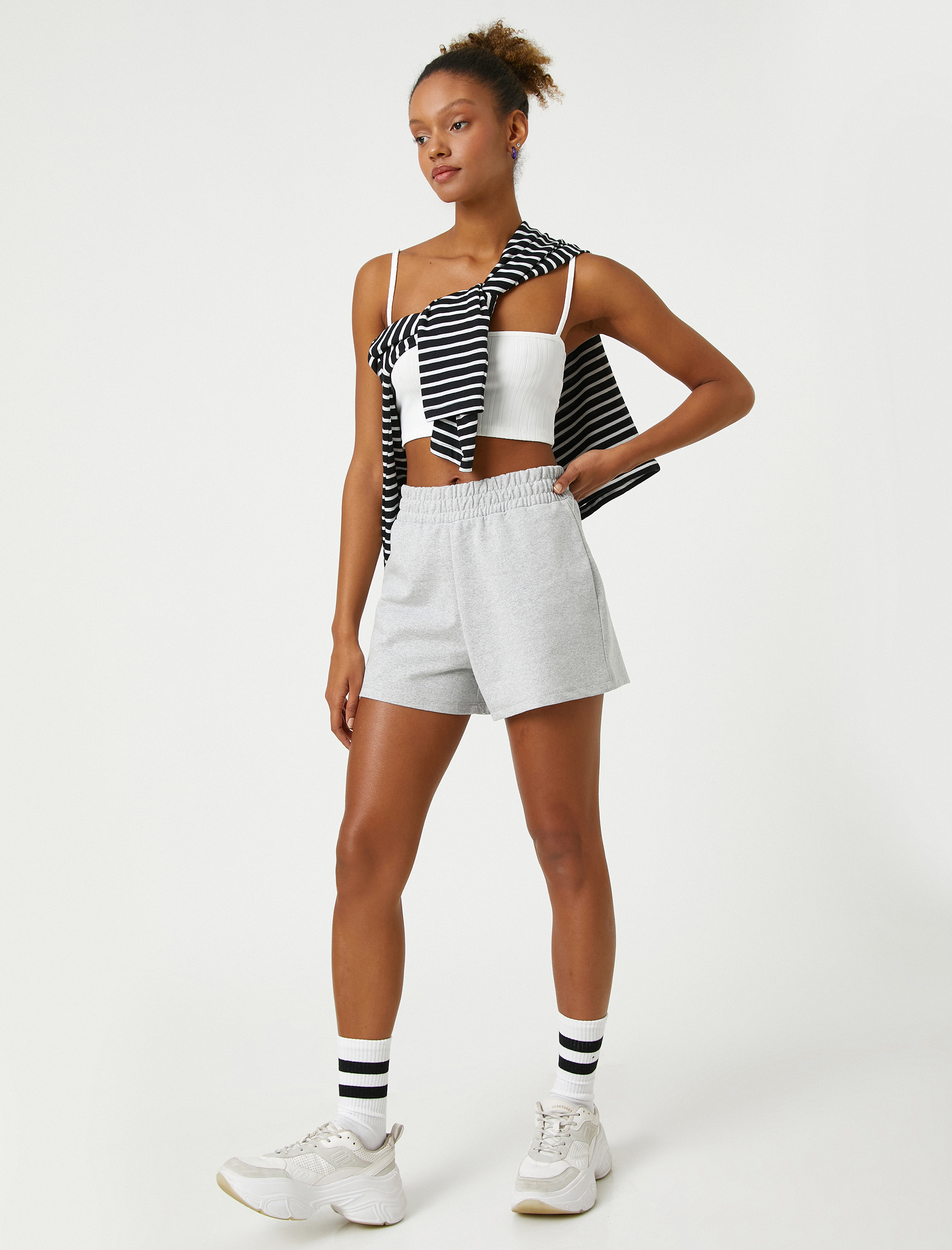   Basic Mini Şort Beli Kalın Lastikli Rahat Kesim