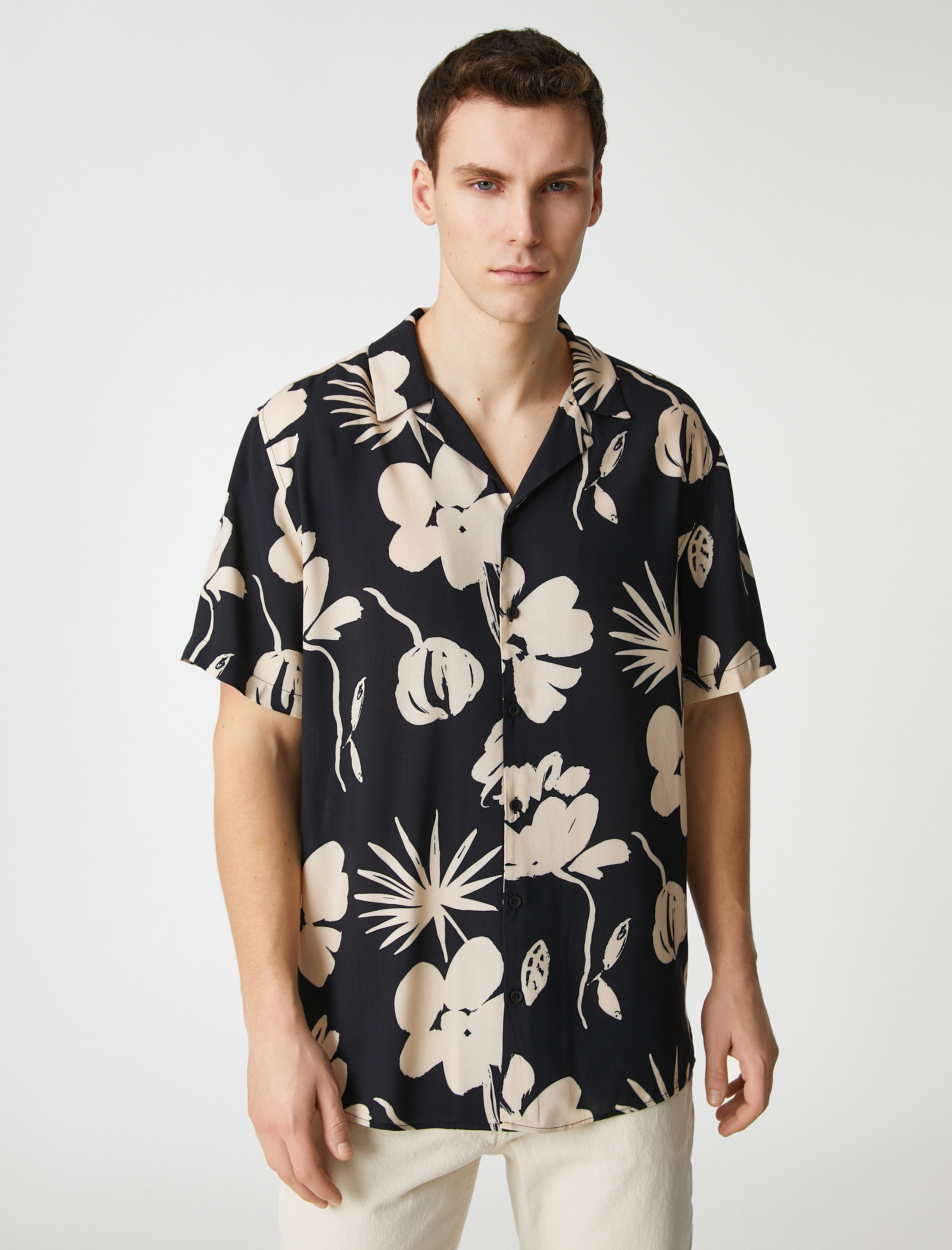   Vintage Gömlek Çiçekli Kısa Kollu Devrik Yaka