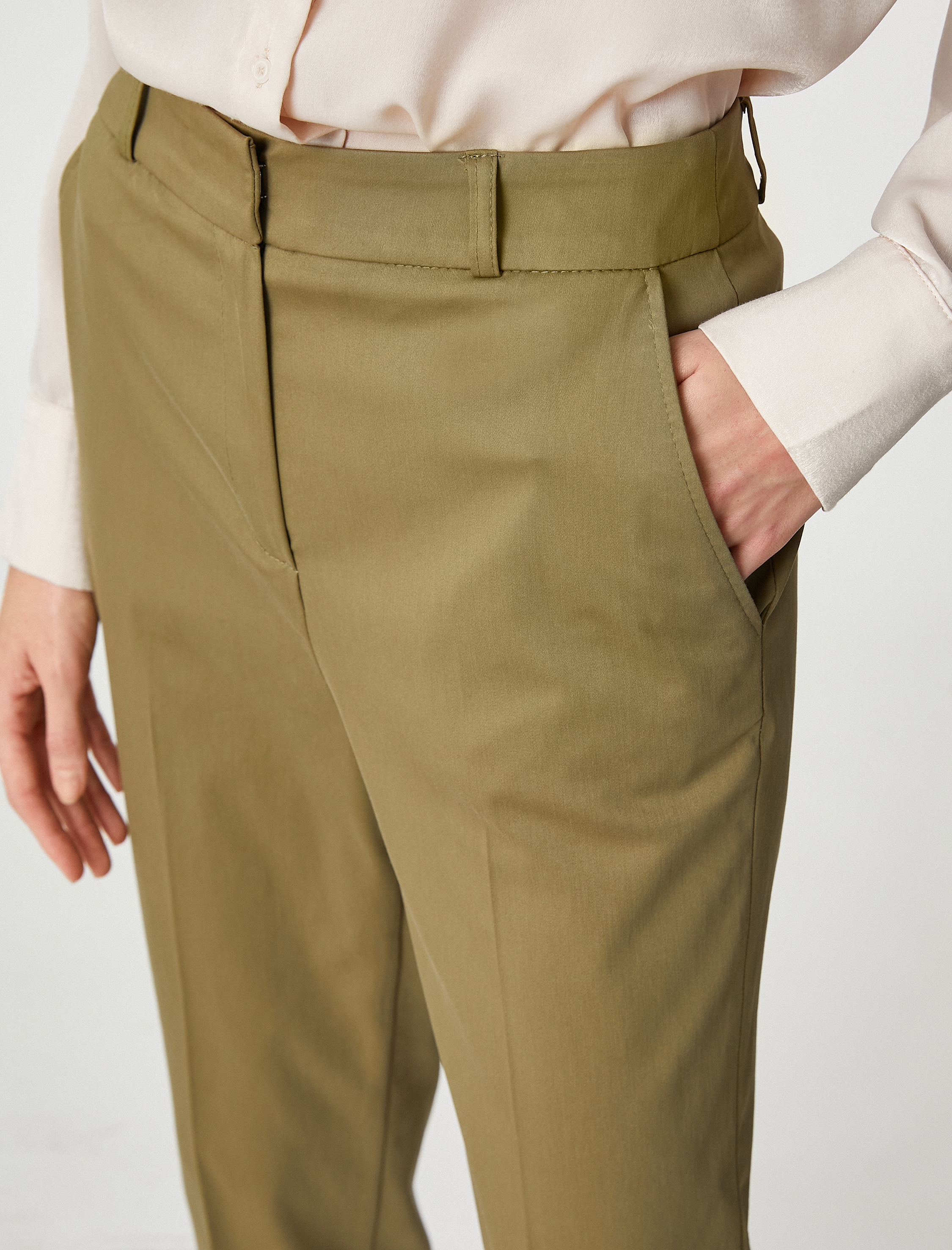   Basic Kumaş Pantolon Dar Kesim Cepli