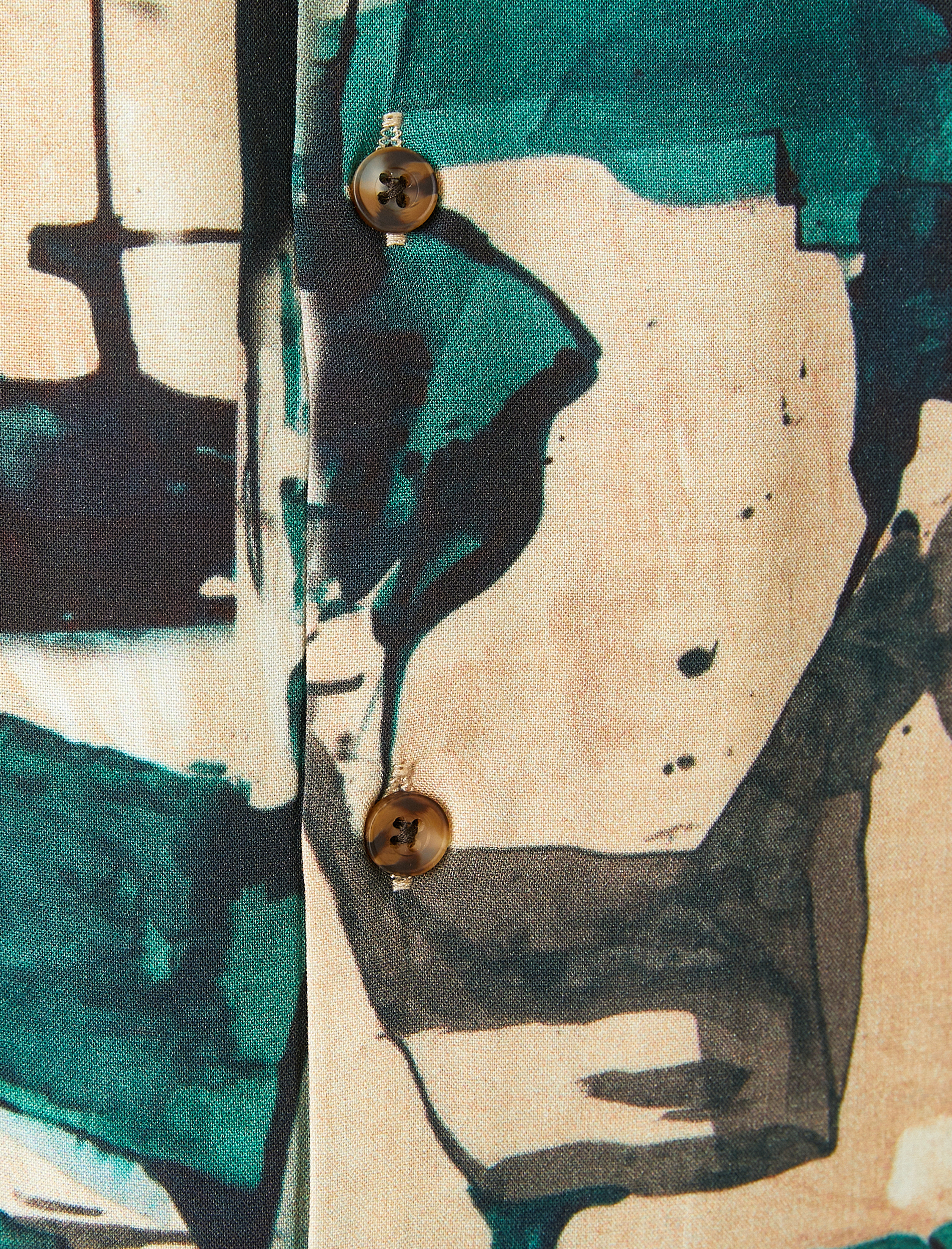   Yazlık Gömlek Kısa Kollu Devrik Yaka Soyut Baskı Detaylı