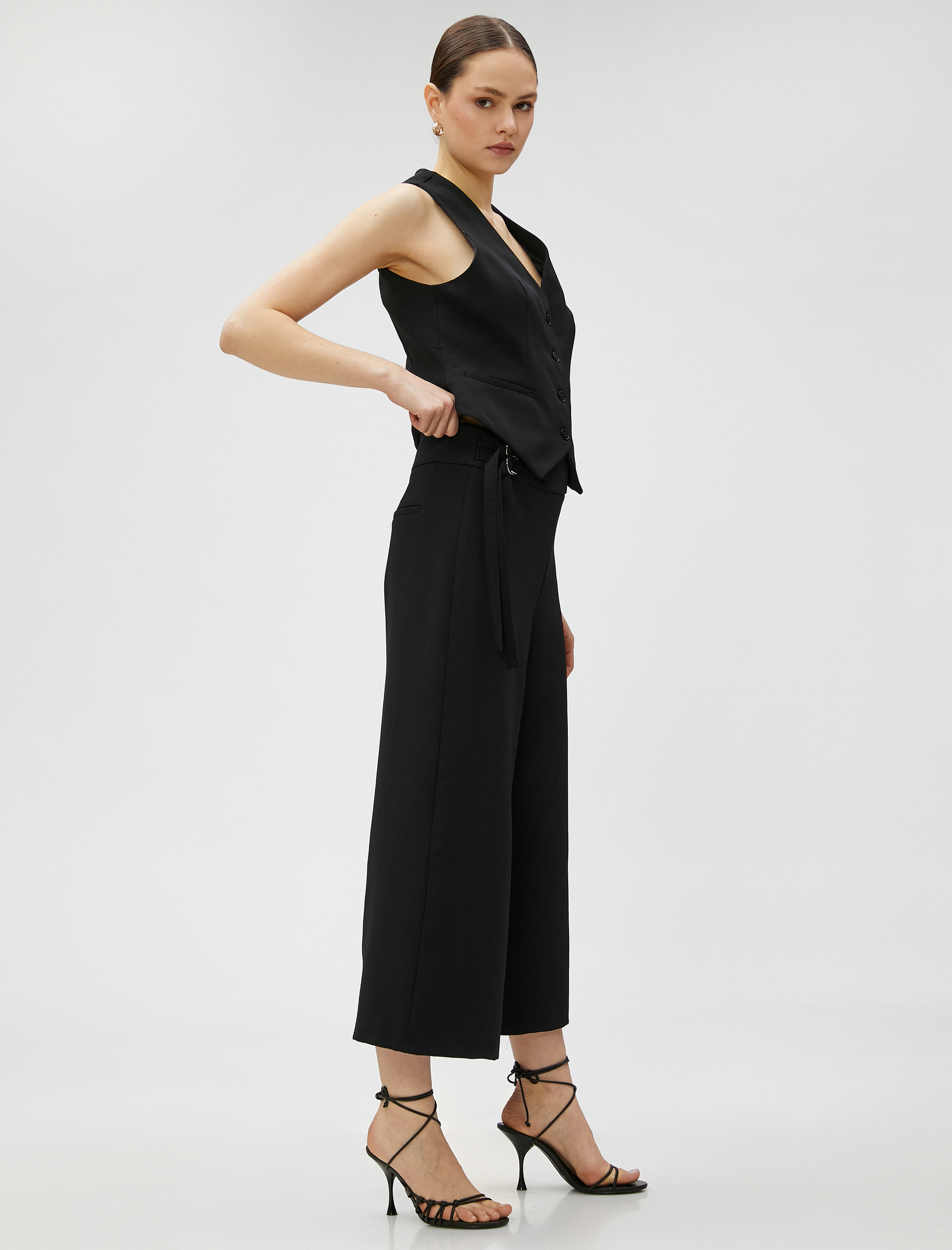   Crop Pantolon Bol Paça Kemer Detaylı