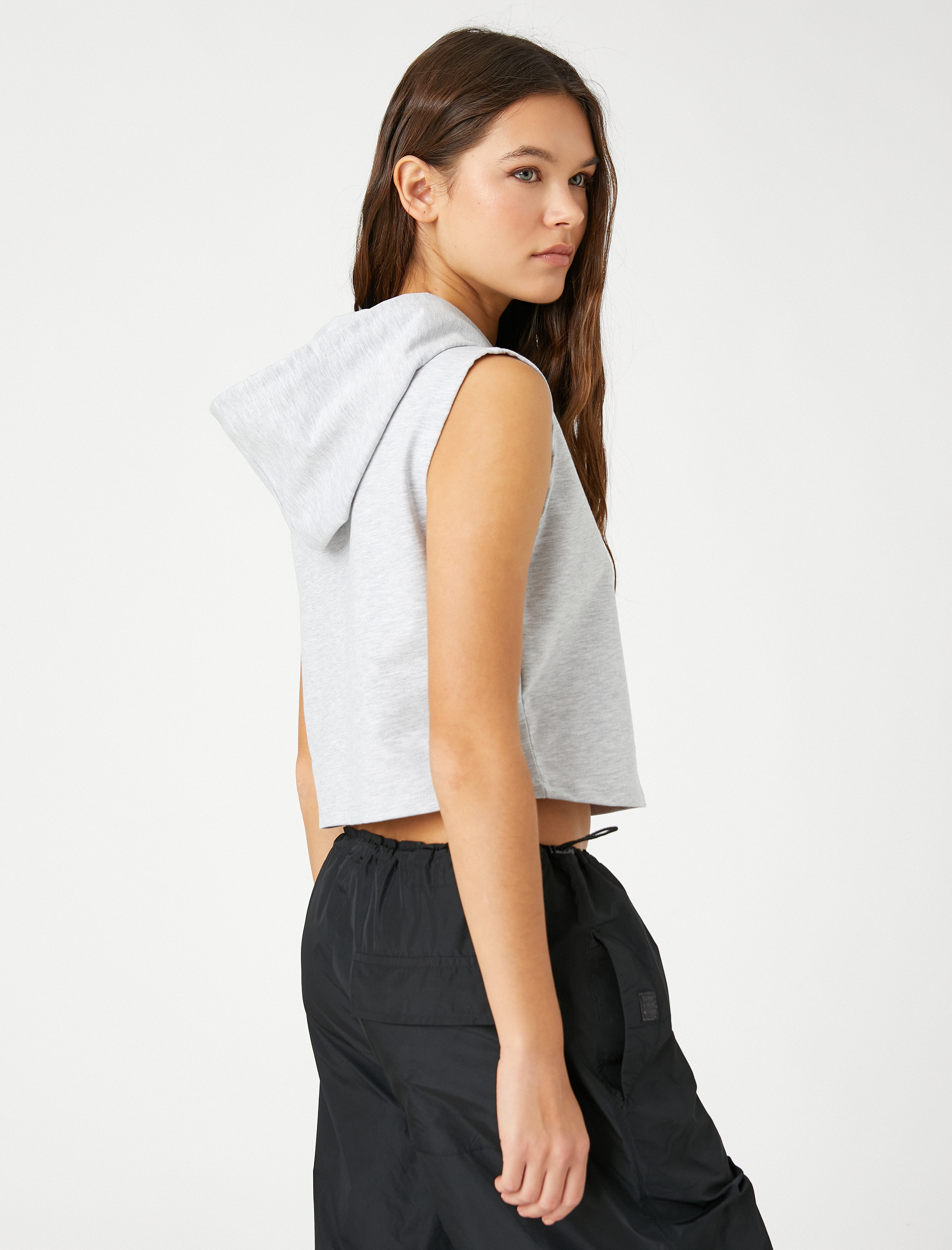   Crop Atlet Kapüşonlu Slogan Baskılı Kolsuz