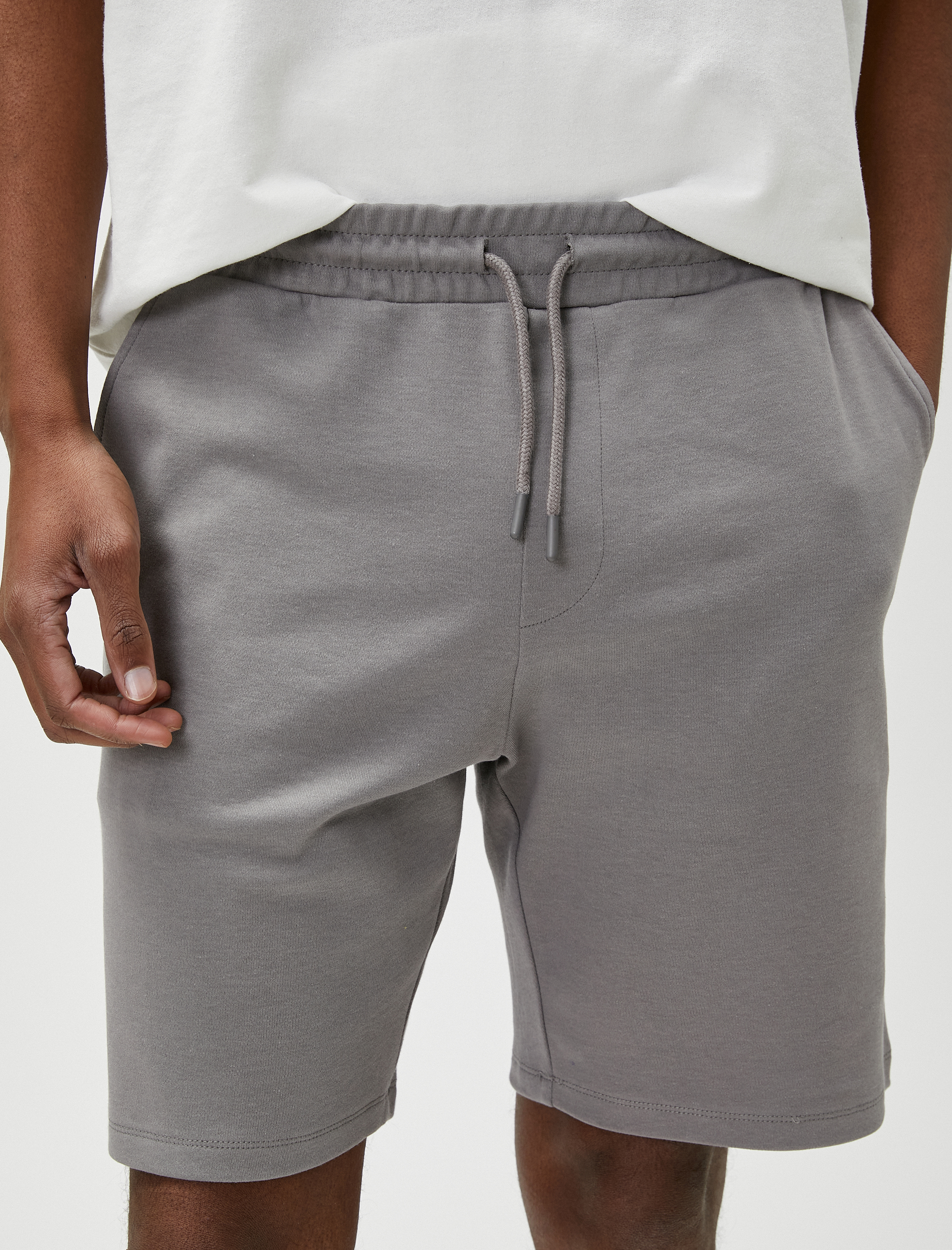   Beli Bağcıklı Şort Cep Detaylı Dar Kesim