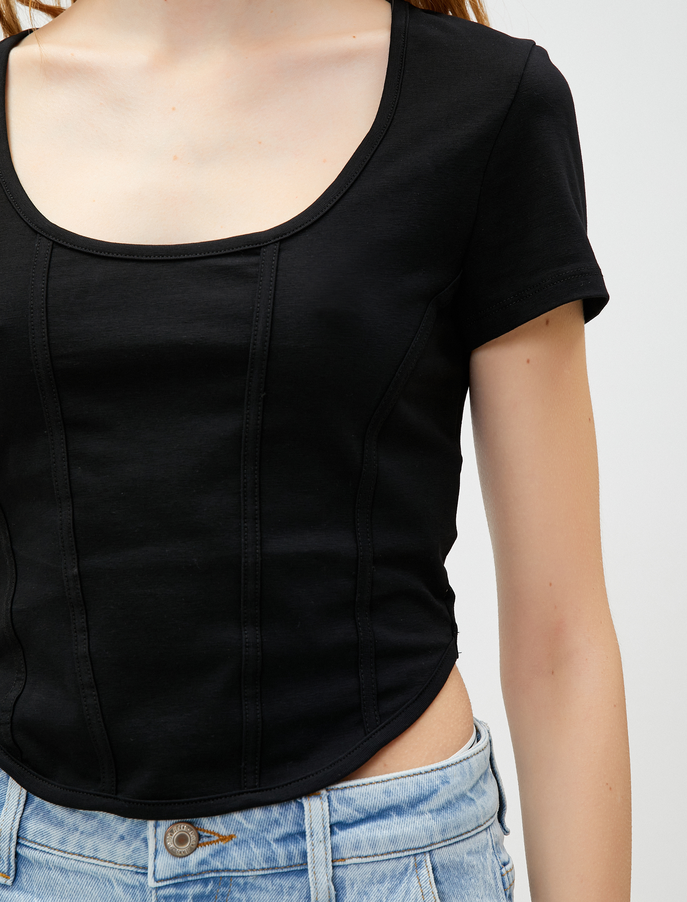   Crop Tişört Pamuklu Yuvarlak Yaka Nervürlü Kısa Kollu