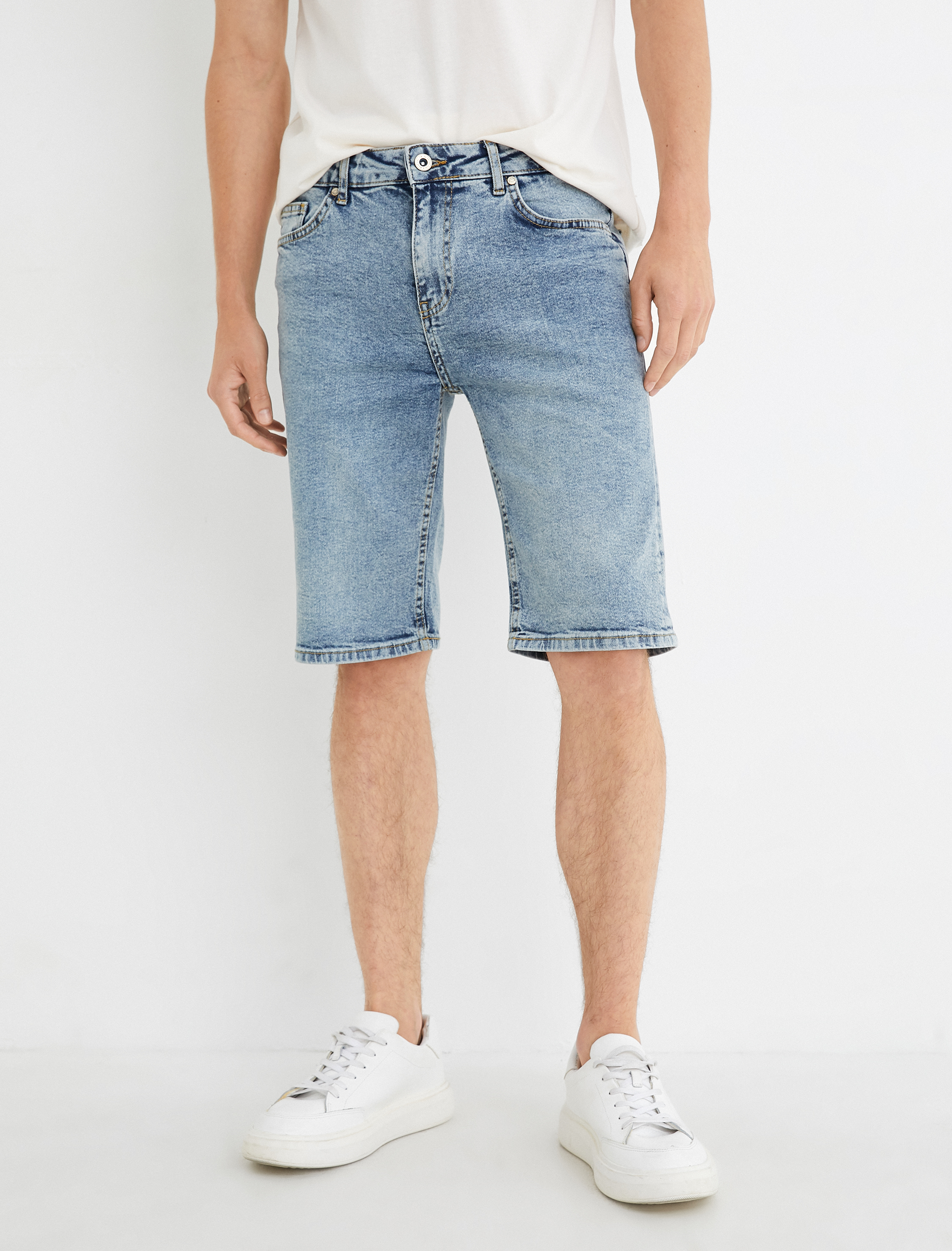   Bermuda Kot Şort Katlı Paça Detaylı Cepli Düğmeli