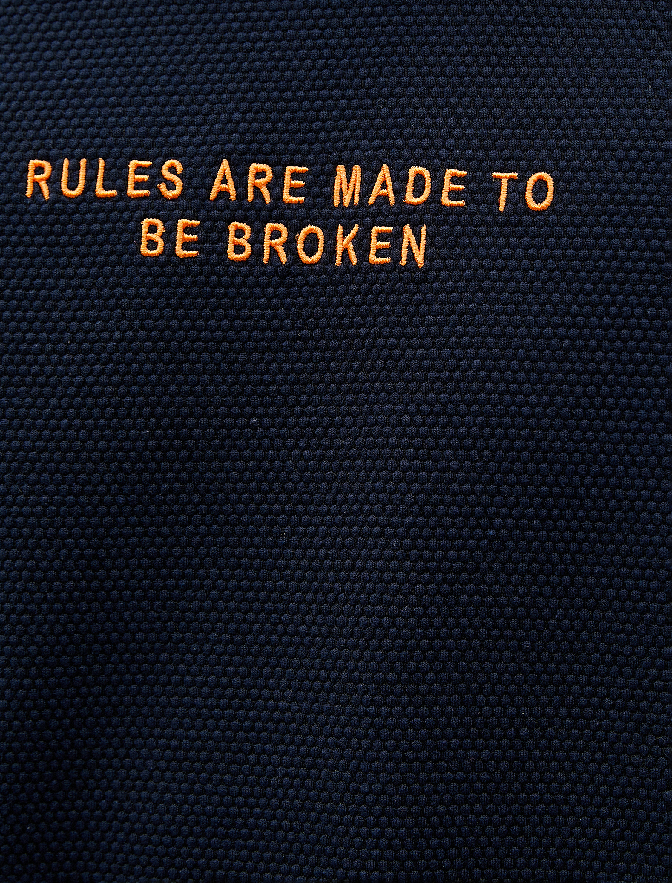   Kolsuz Tişört Slogan İşlemeli Dokulu Bisiklet Yaka