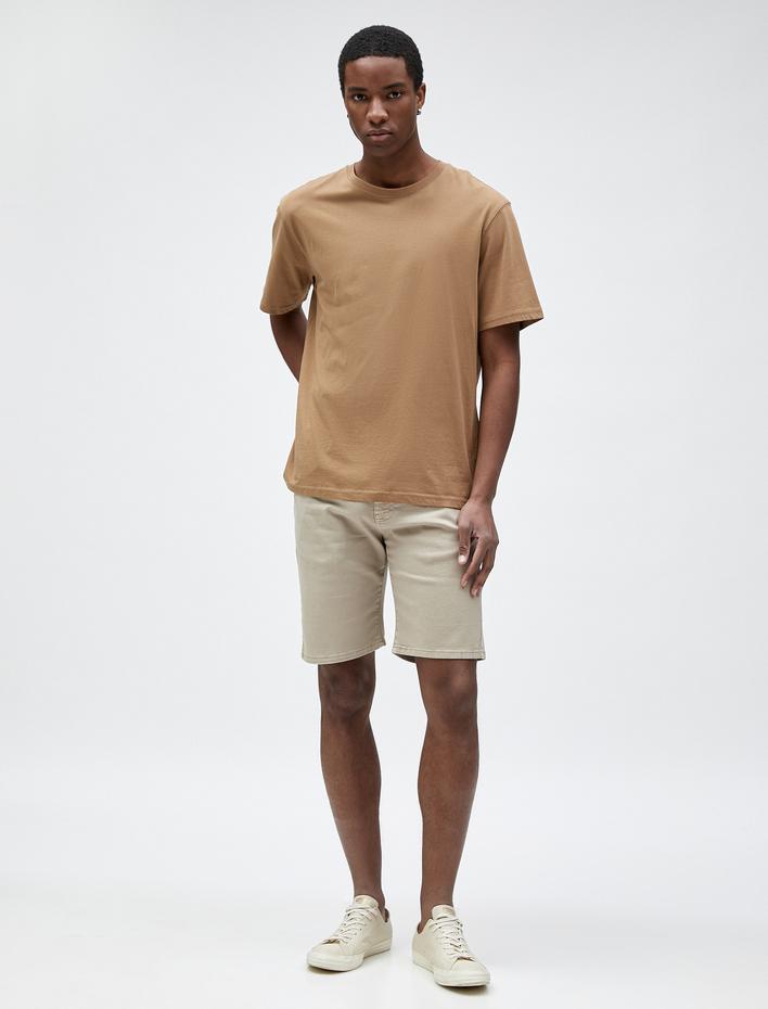  Gabardin Bermuda Şort Cep Detaylı Düğmeli Pamuklu
