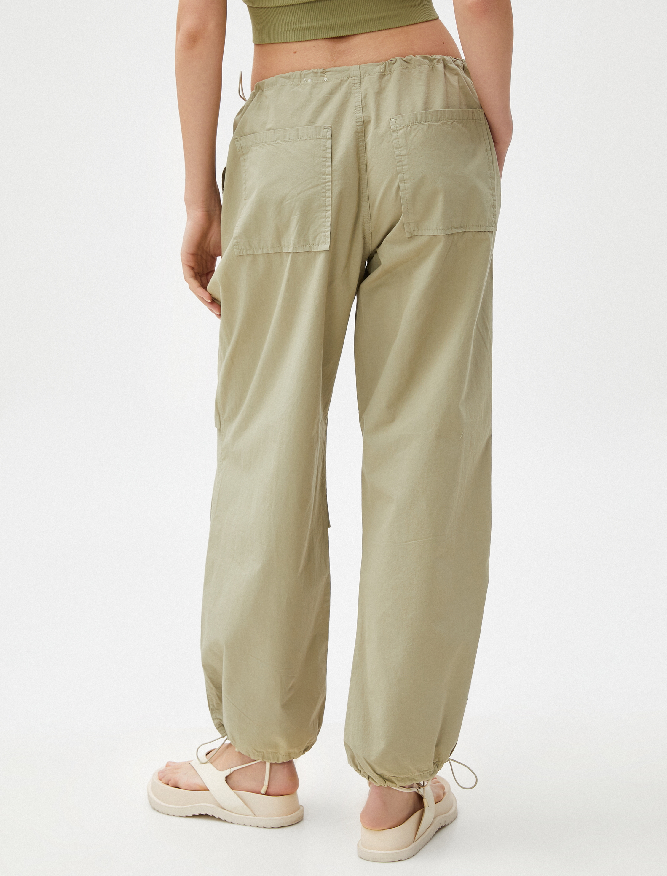   Paraşüt Pantolon Cep Detaylı Beli ve Paçası Lastikli