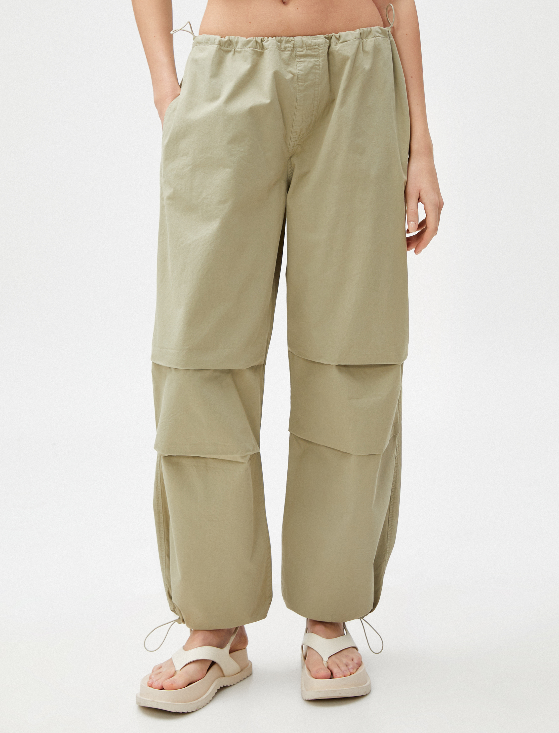   Paraşüt Pantolon Cep Detaylı Beli ve Paçası Lastikli