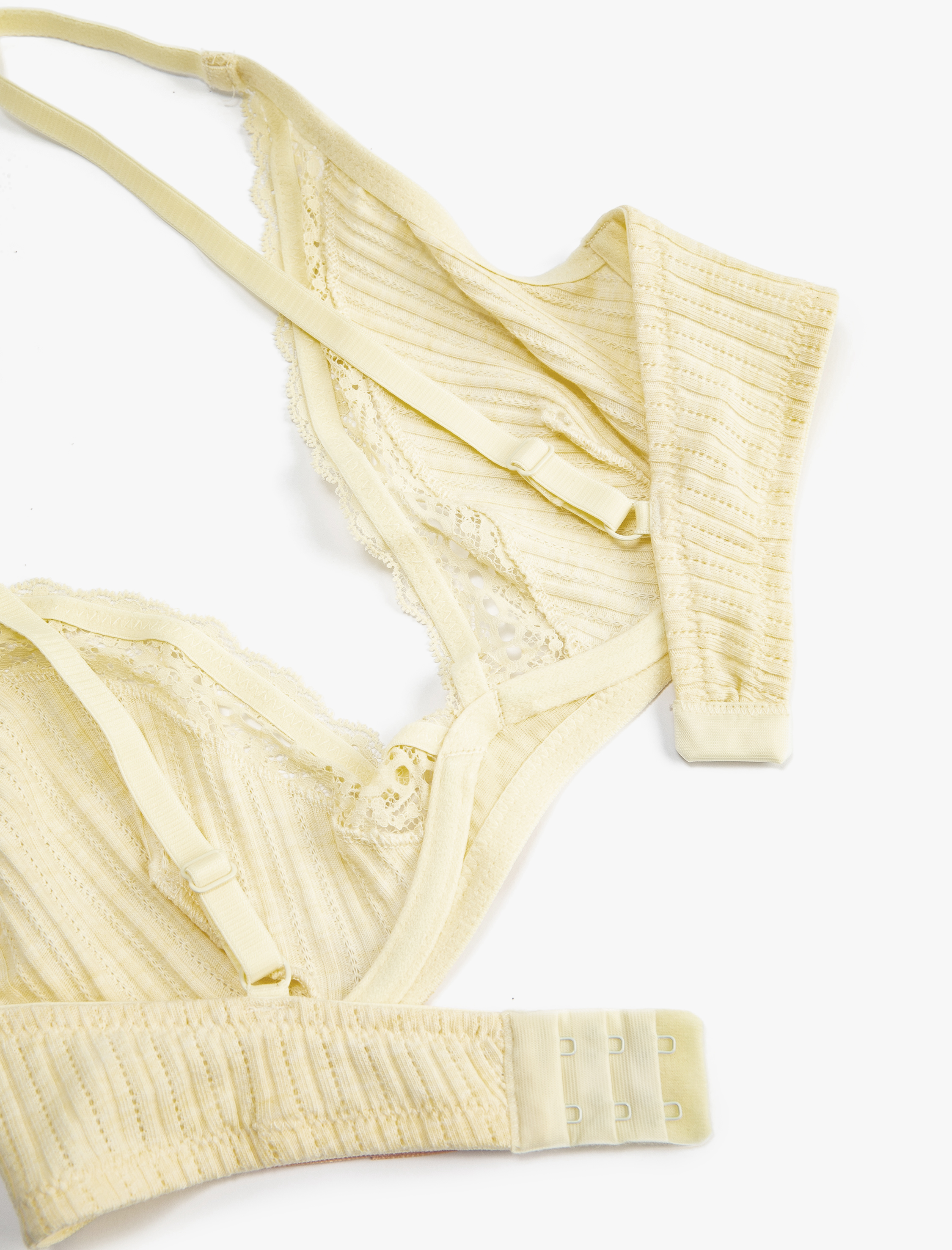   Dolgusuz Sütyen Balenli Desteksiz Kapsız