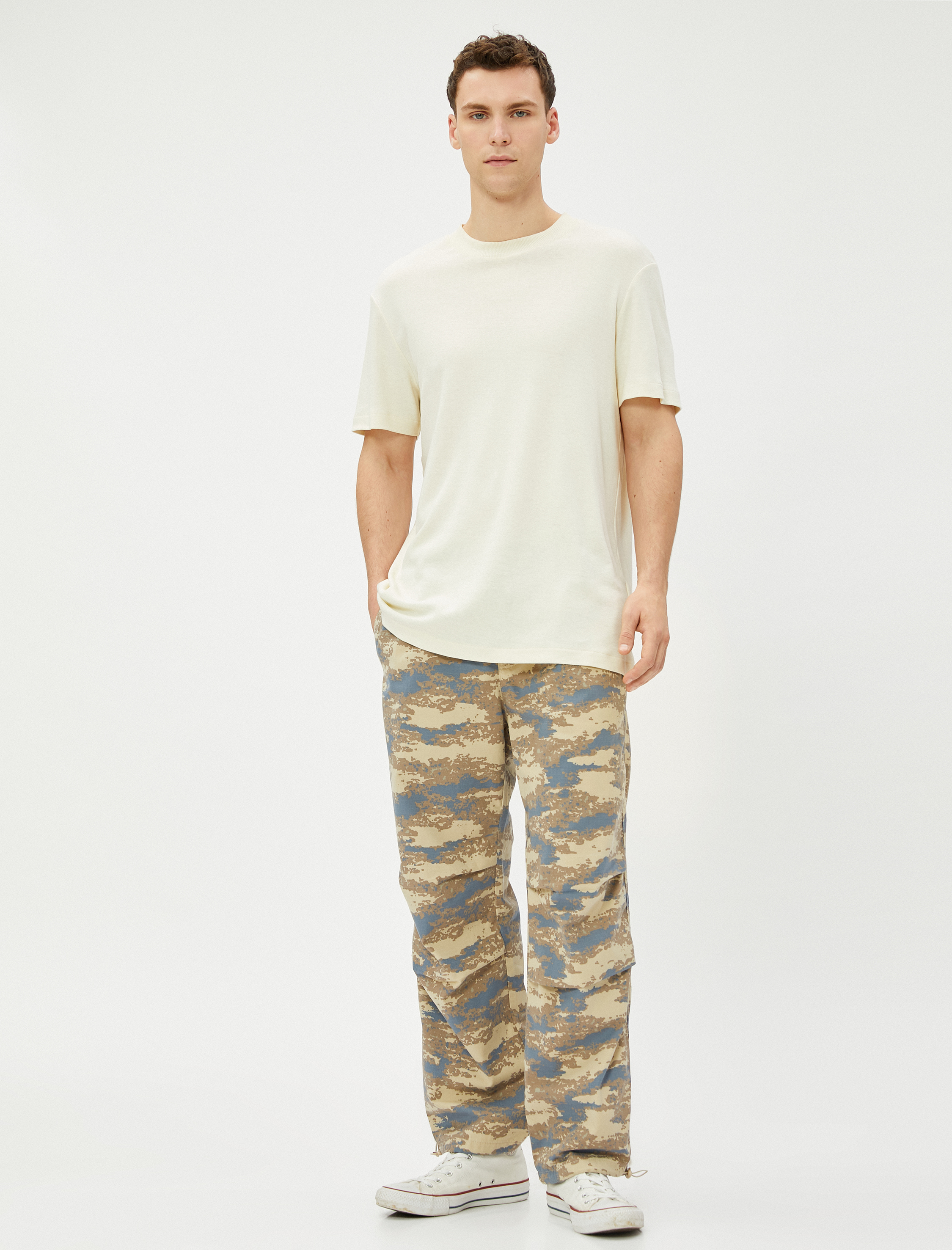   Paraşüt Pantolon Bol Kesim Kamuflaj Detaylı Beli Lastikli Cepli