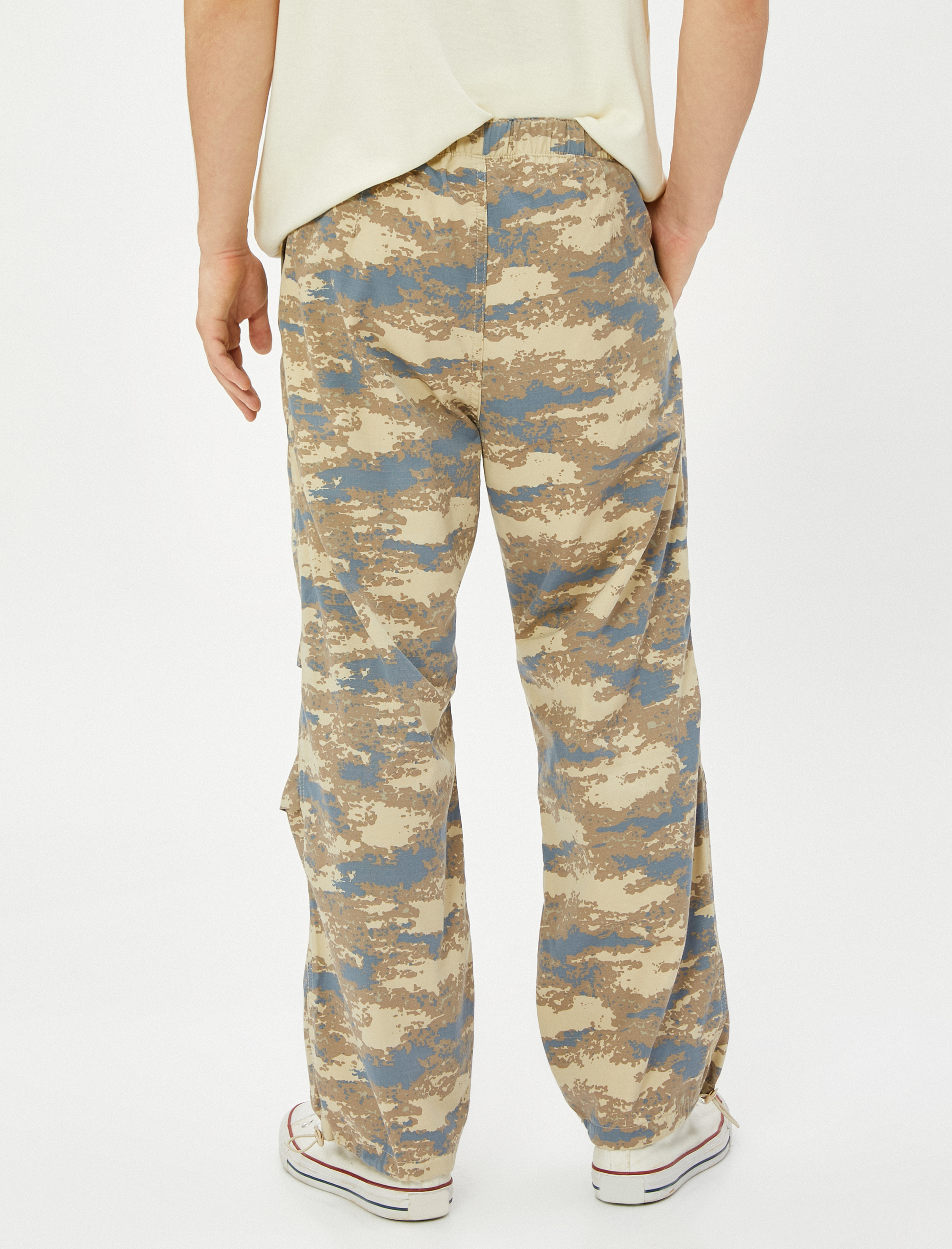   Paraşüt Pantolon Bol Kesim Kamuflaj Detaylı Beli Lastikli Cepli