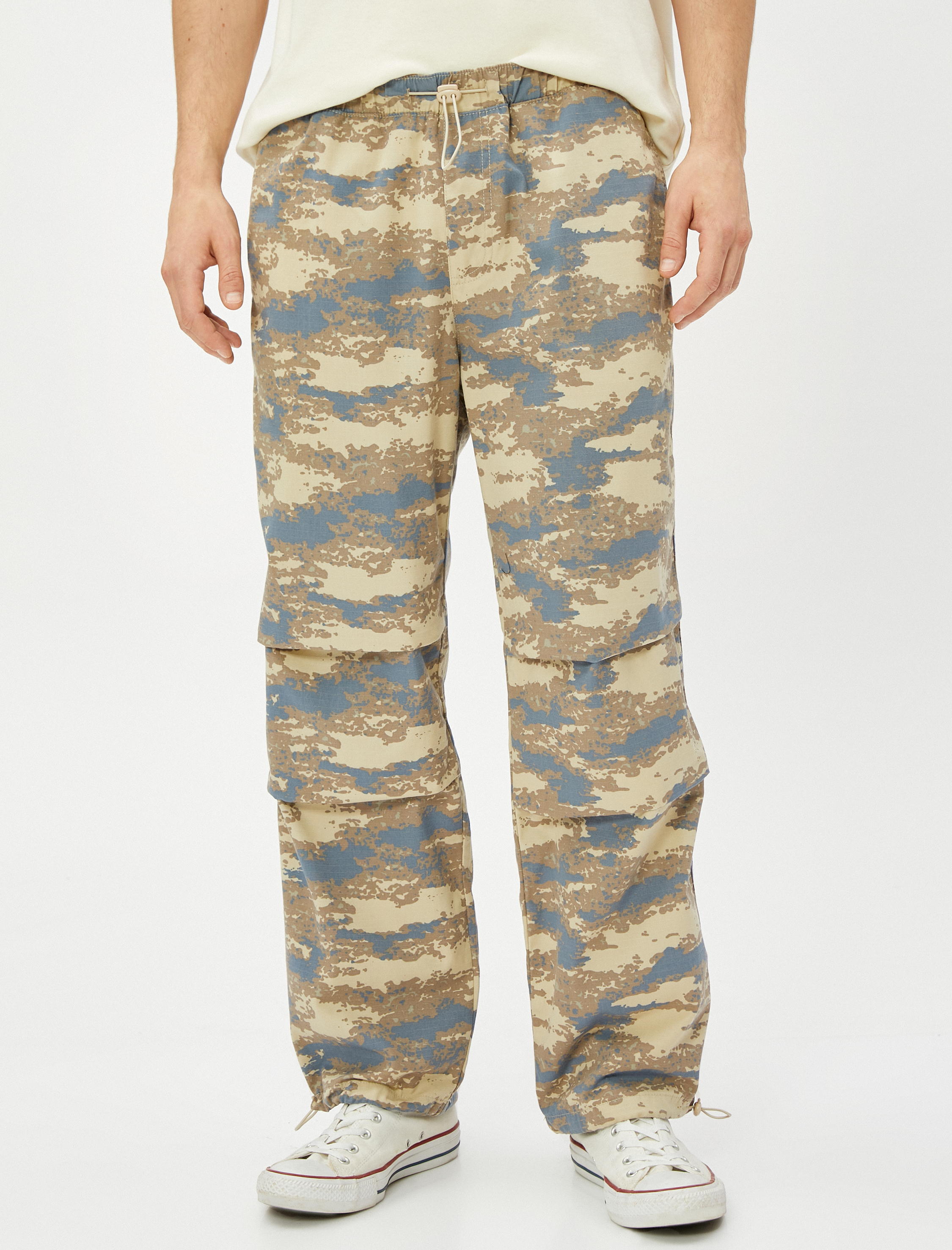   Paraşüt Pantolon Bol Kesim Kamuflaj Detaylı Beli Lastikli Cepli