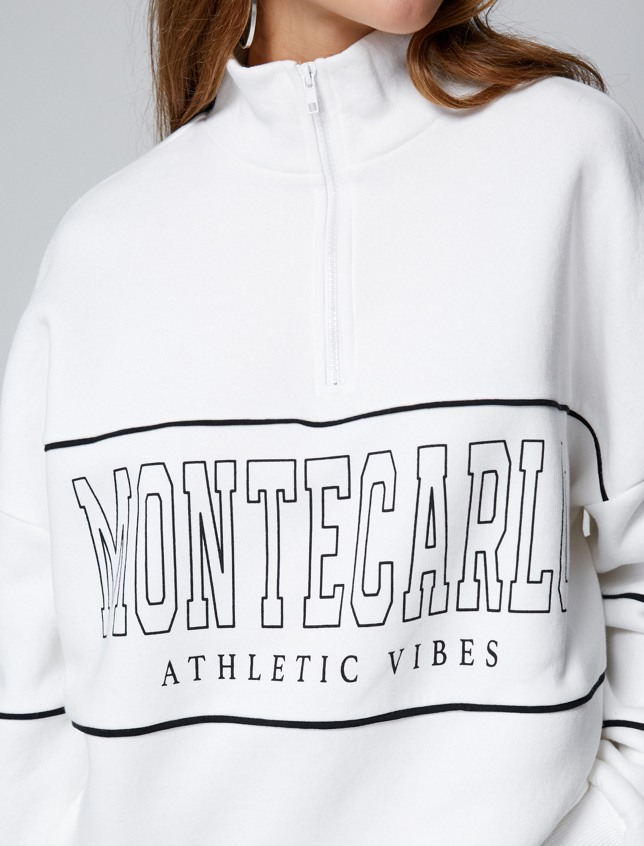   Şardonlu Yarım Fermuarlı Sweatshirt Oversize Baskılı Dik Yaka