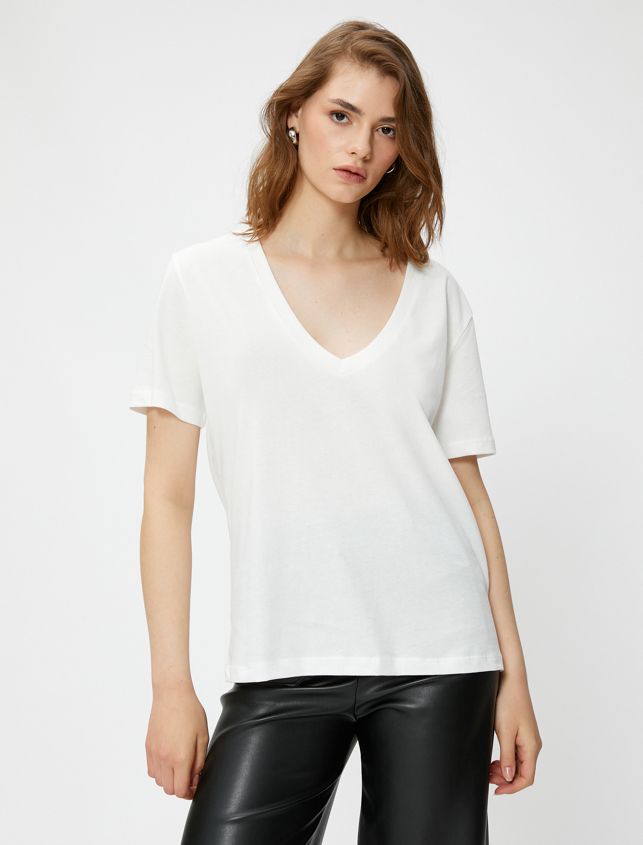   Pamuklu Basic Tişört V Yaka Kısa Kollu