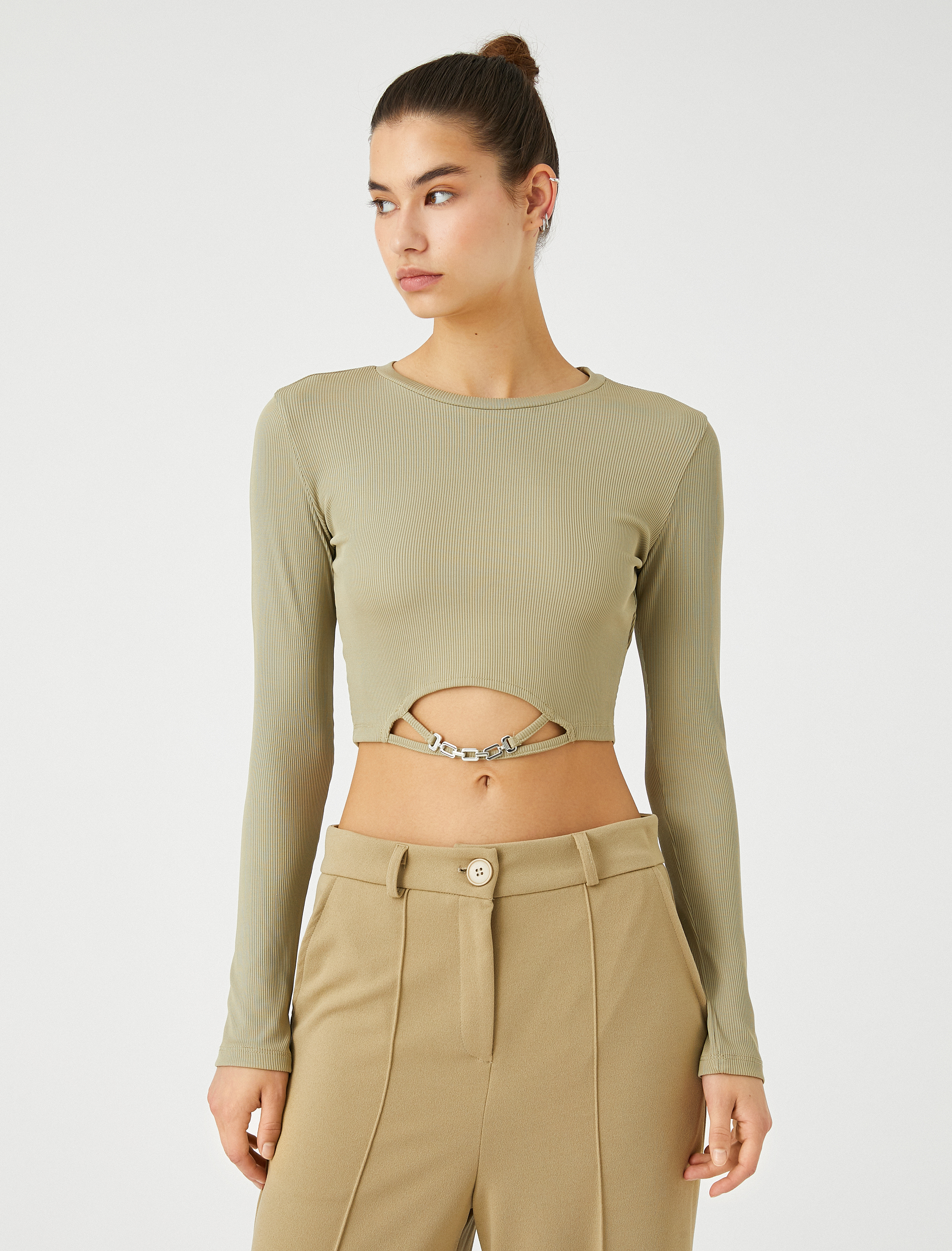   Uzun Kollu Tişört Crop Bisiklet Yaka Metal Aksesuarlı