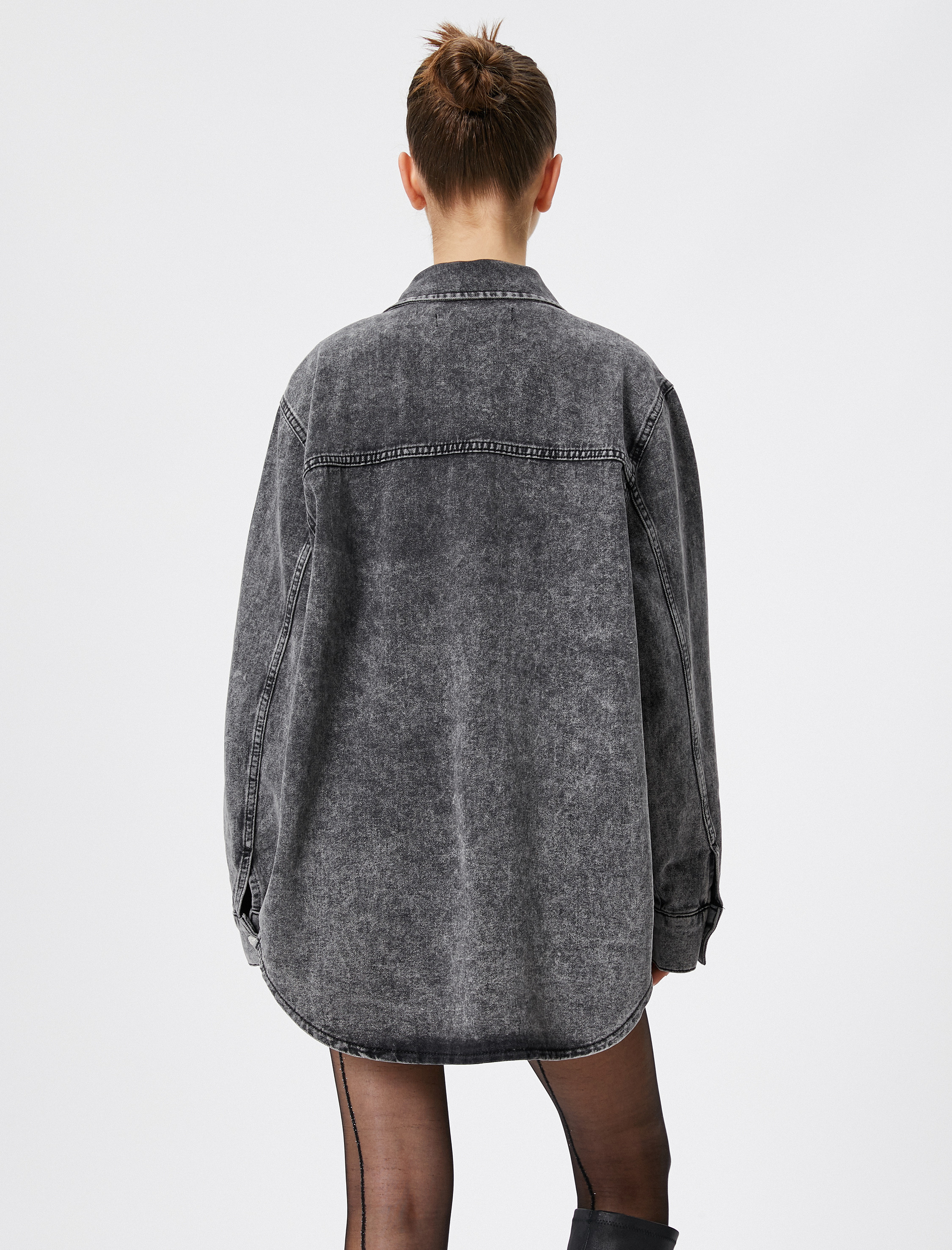   Uzun Kot Ceket Zımba İşlemeli Büyük Kapaklı Cepli