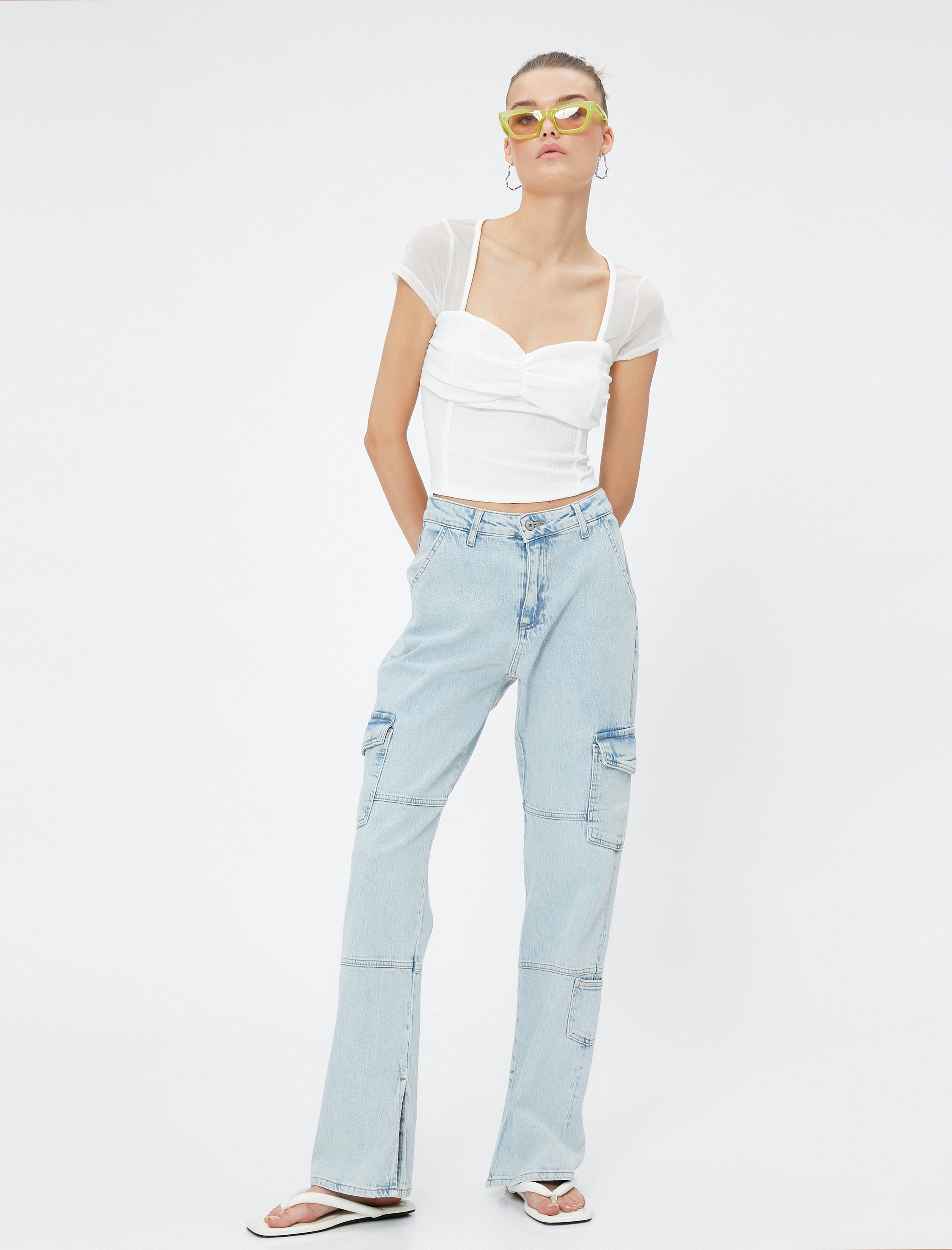   Crop Tişört Transparan Detaylı Kalp Yaka Bürümcük