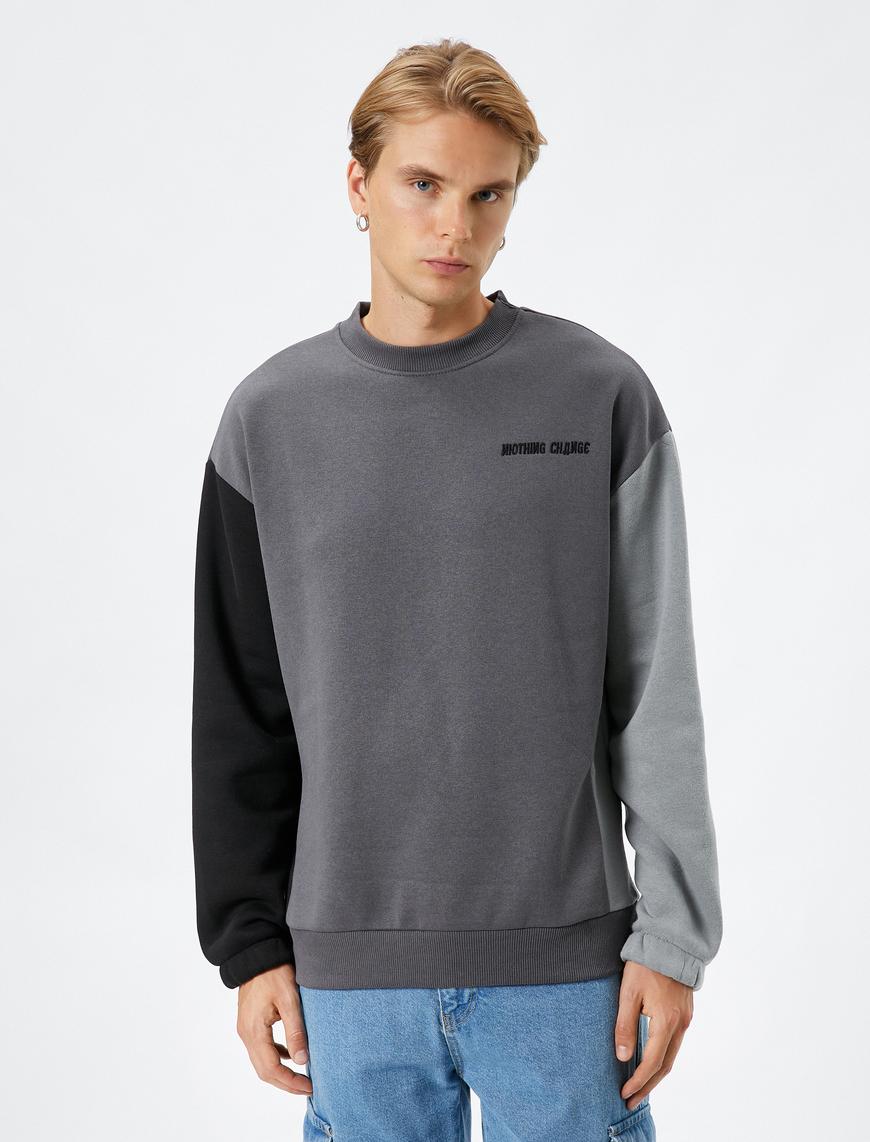   Bisiklet Yaka Sweatshirt Renk Bloklu Slogan İşlemeli Ribanalı Şardonlu
