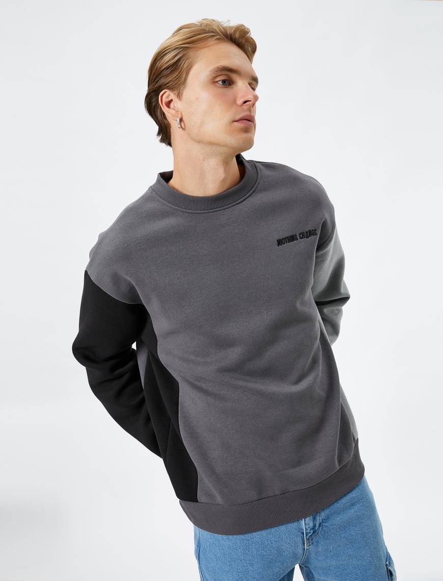   Bisiklet Yaka Sweatshirt Renk Bloklu Slogan İşlemeli Ribanalı Şardonlu