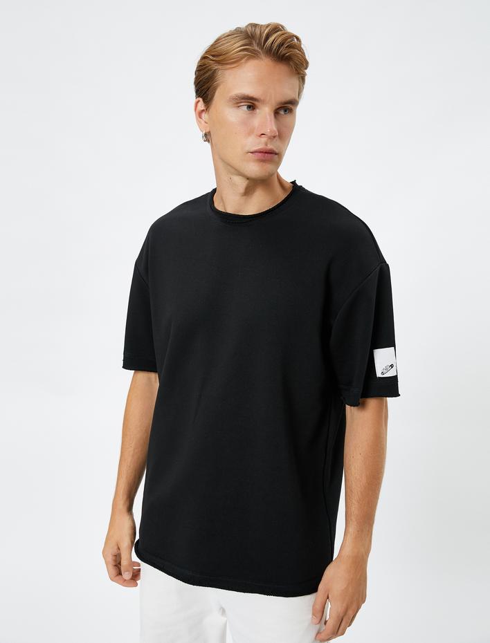  Basic Tişört Bisiklet Yaka Kısa Kollu Etiket Baskılı