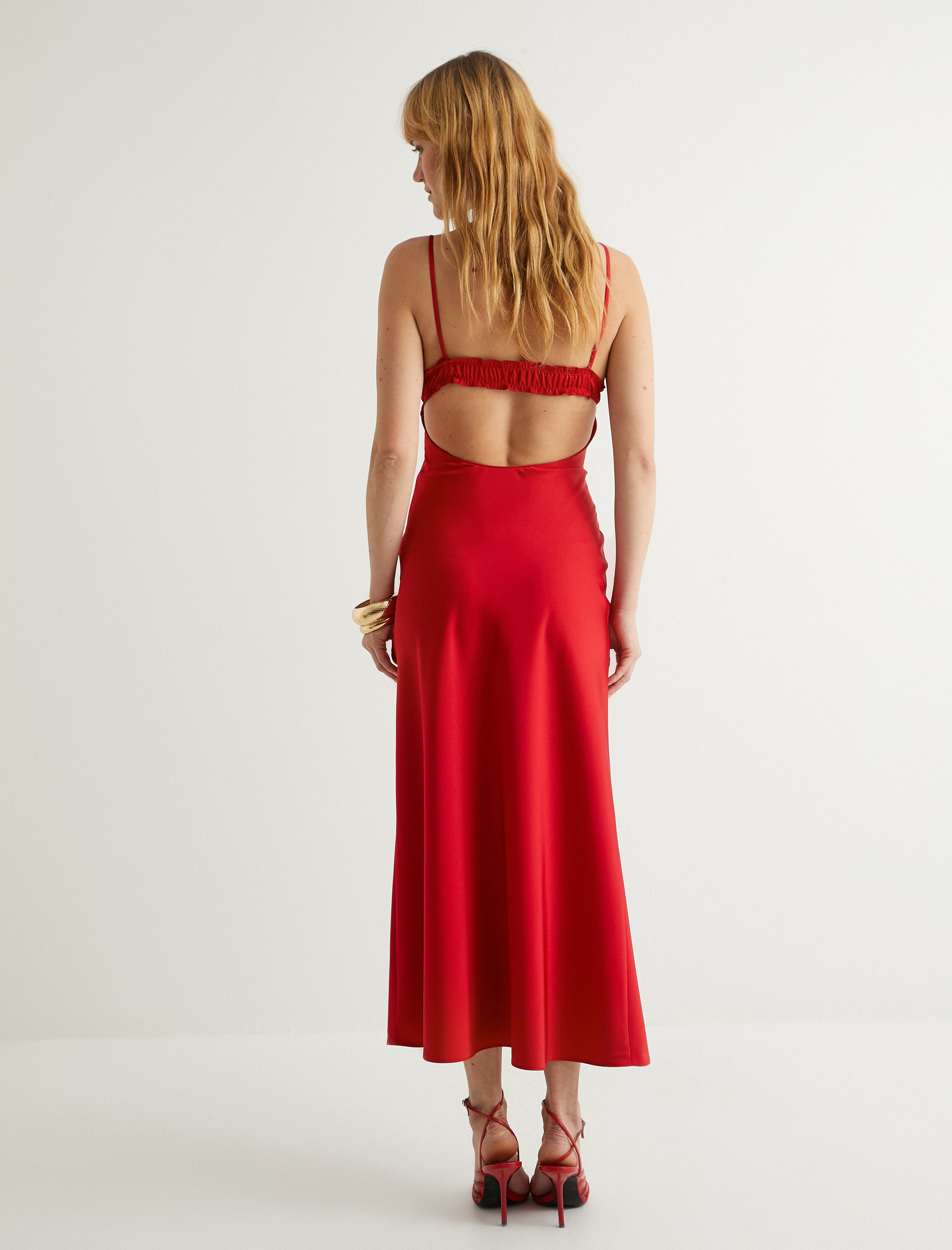   Koton X Sima Tarkan - İnce Askılı Midi Saten Elbise Fırfırlı Fiyonklu