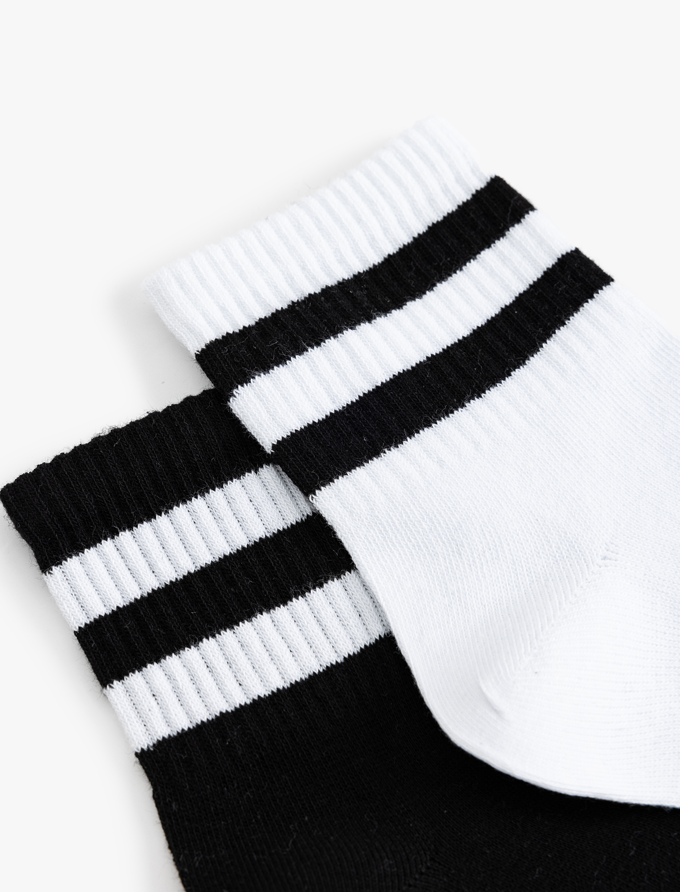  Kadın Spor Çorap Seti 2'li Çok Renkli Şerit Detaylı