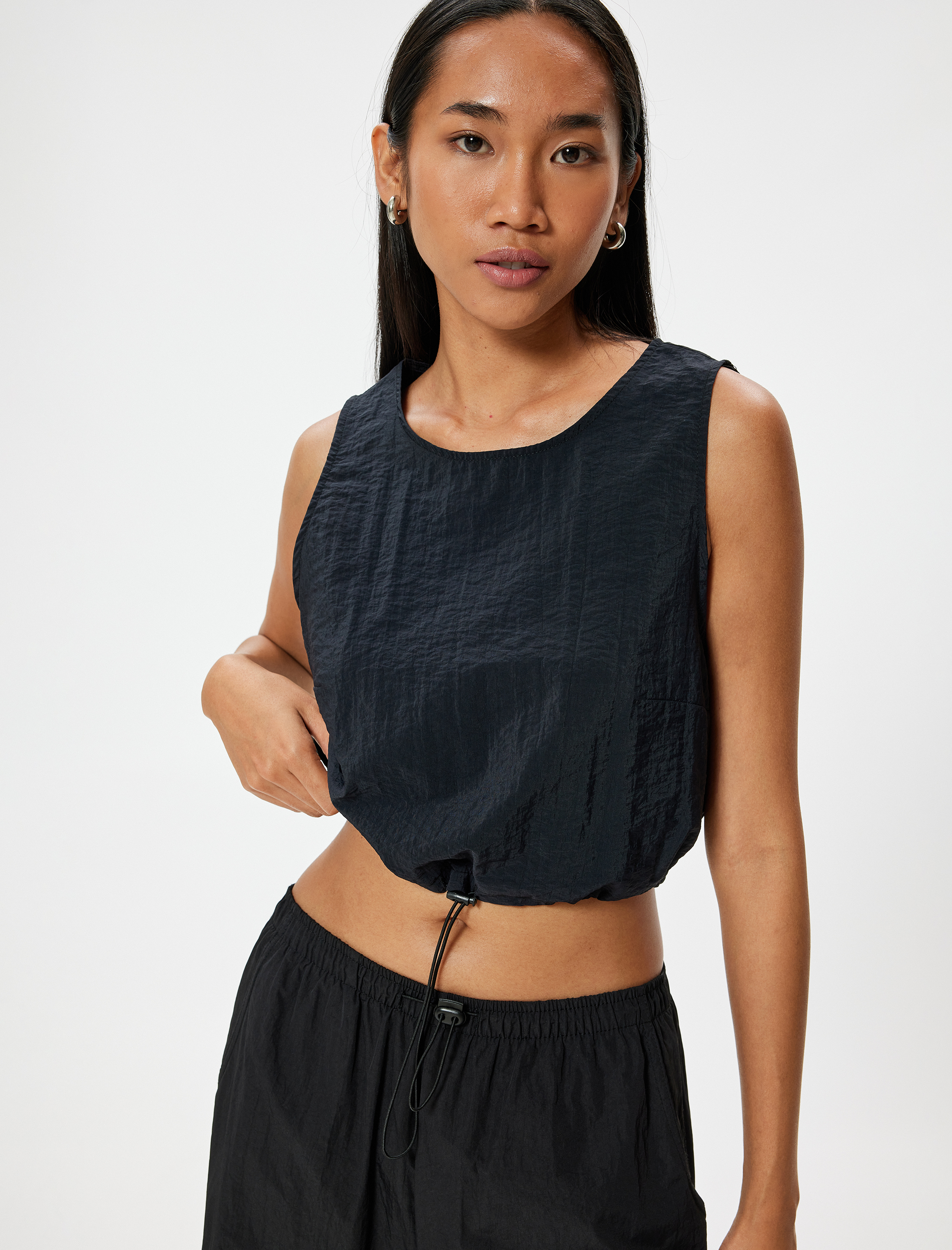   Crop Kolsuz Tişört Paraşüt Kumaş Yuvarlak Yaka Beli Lastikli