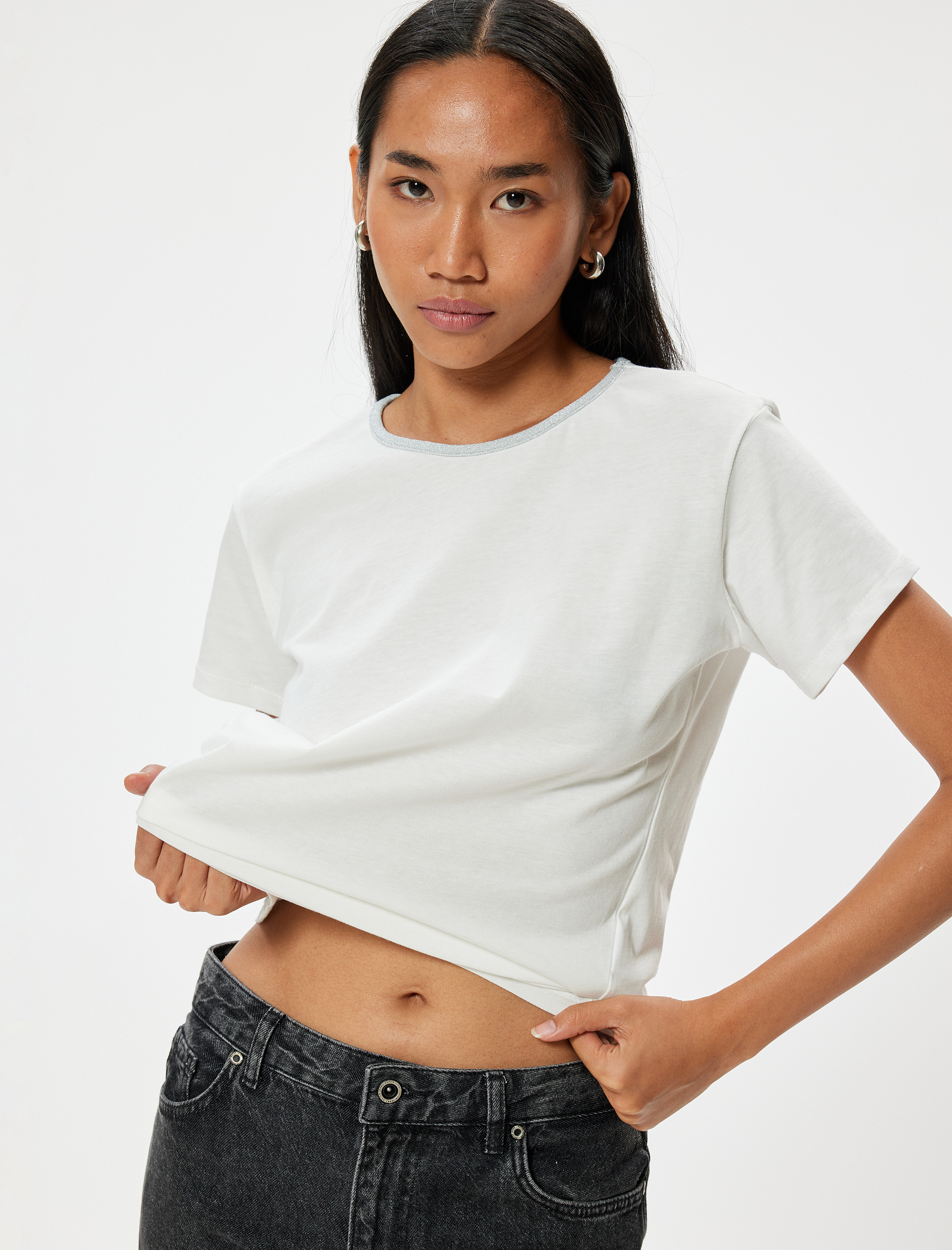   Kısa Kollu Pamuklu Parıltılı Bisiklet Yaka Tişört