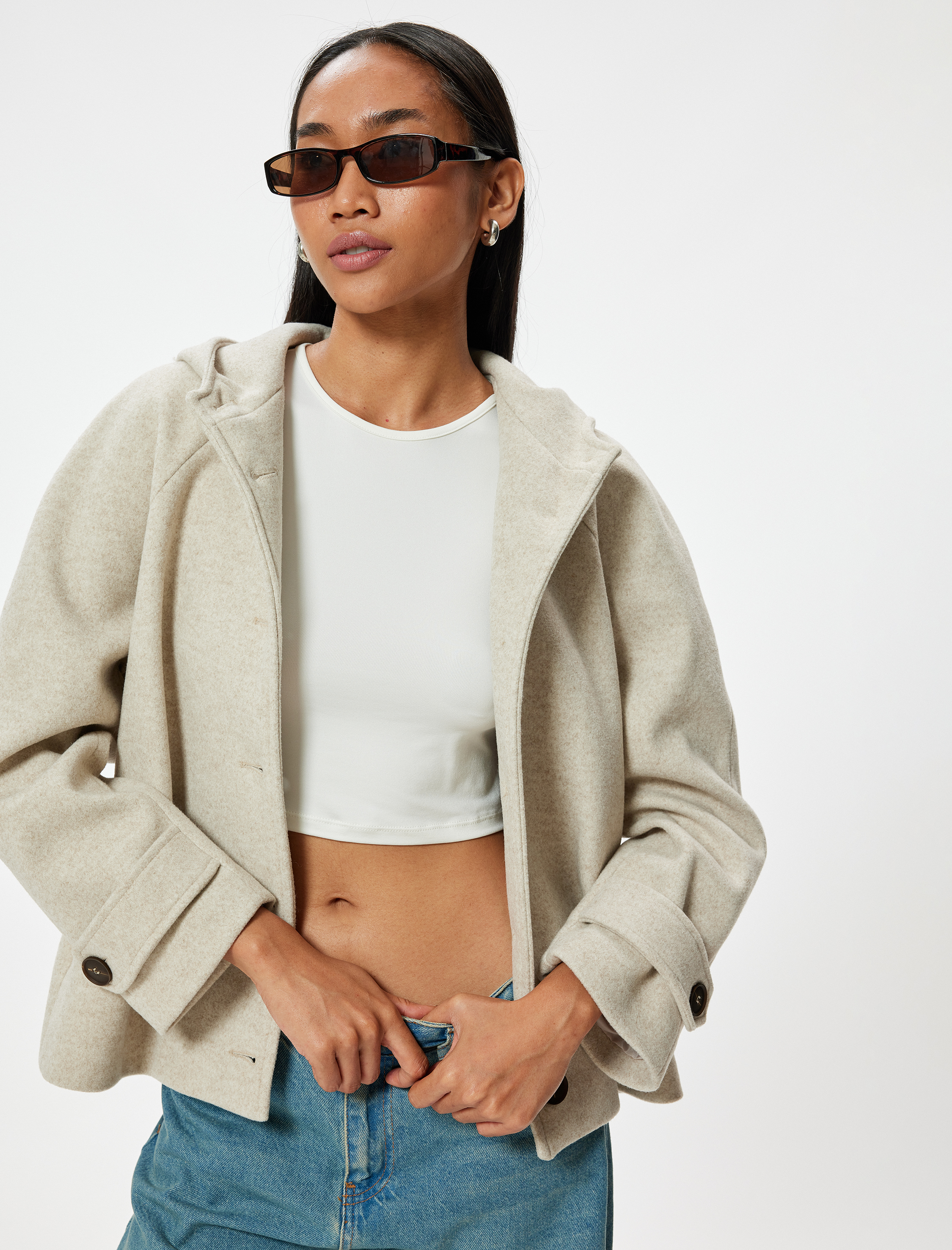   Düğmeli Cepli Kapüşonlu Kısa Kaşe Kaban