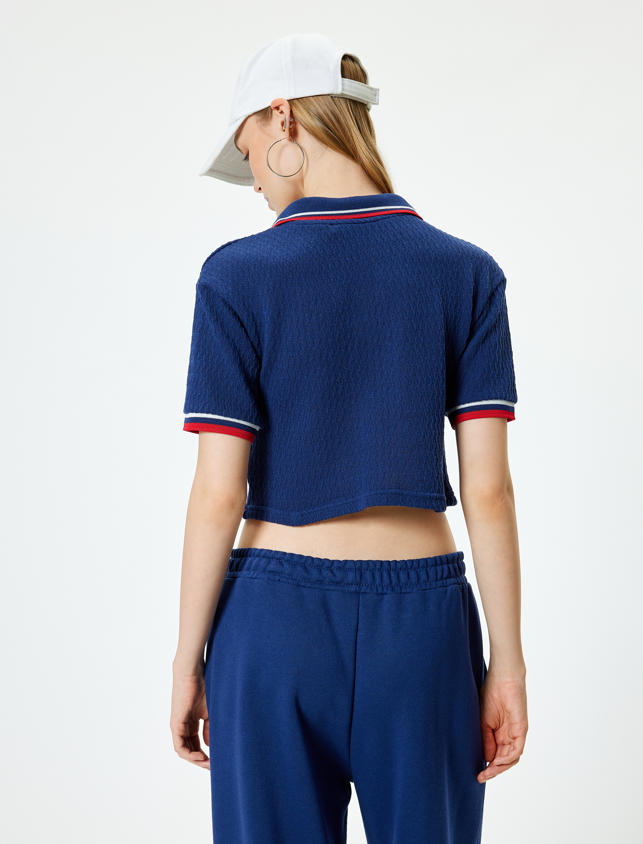   Polo Yaka Biyeli Düğmeli Crop Kısa Kollu Tişört