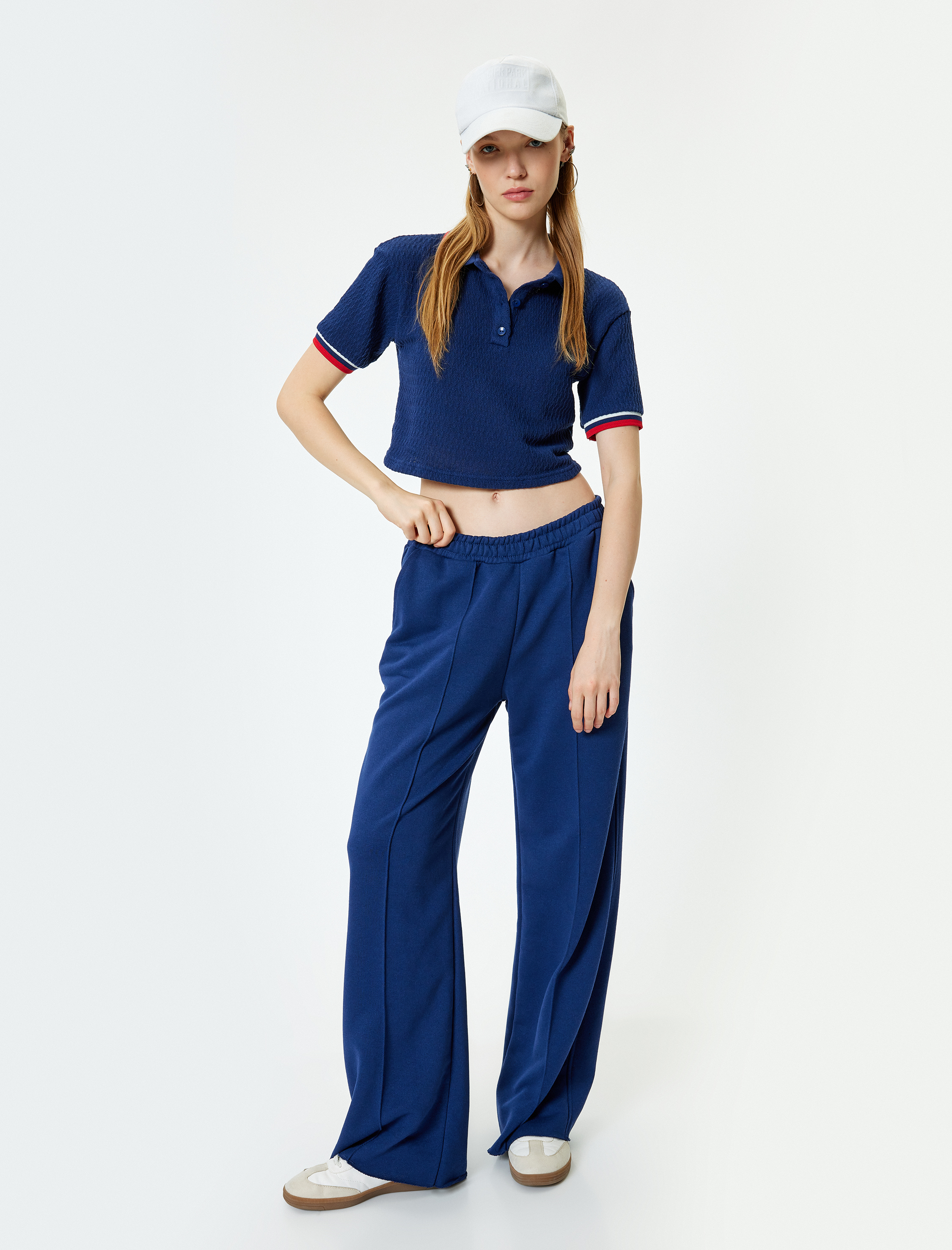   Polo Yaka Biyeli Düğmeli Crop Kısa Kollu Tişört