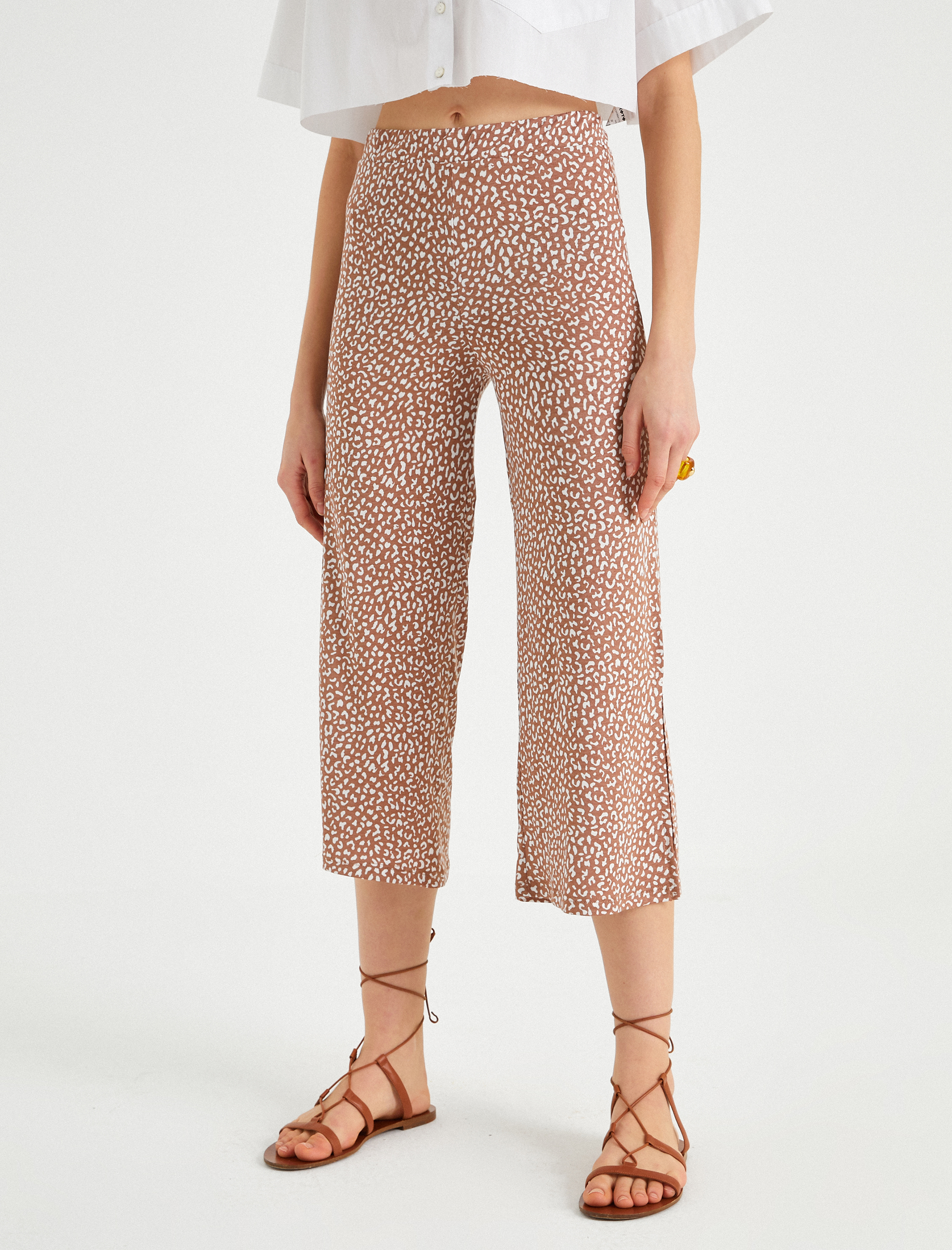   Yırtmaçlı Geniş Paça Pantolon